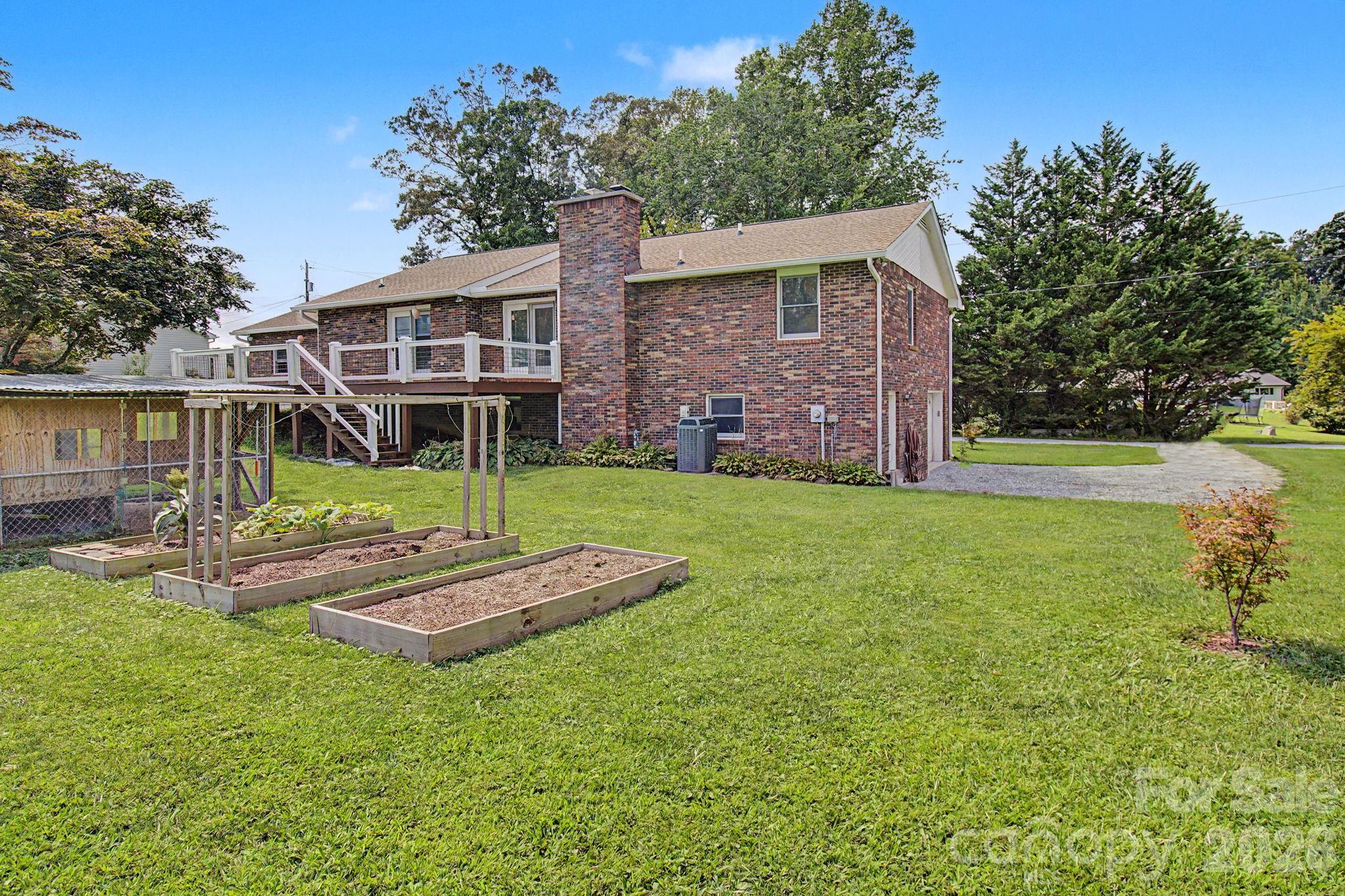 230 Blythewood Drive Property Photo 44