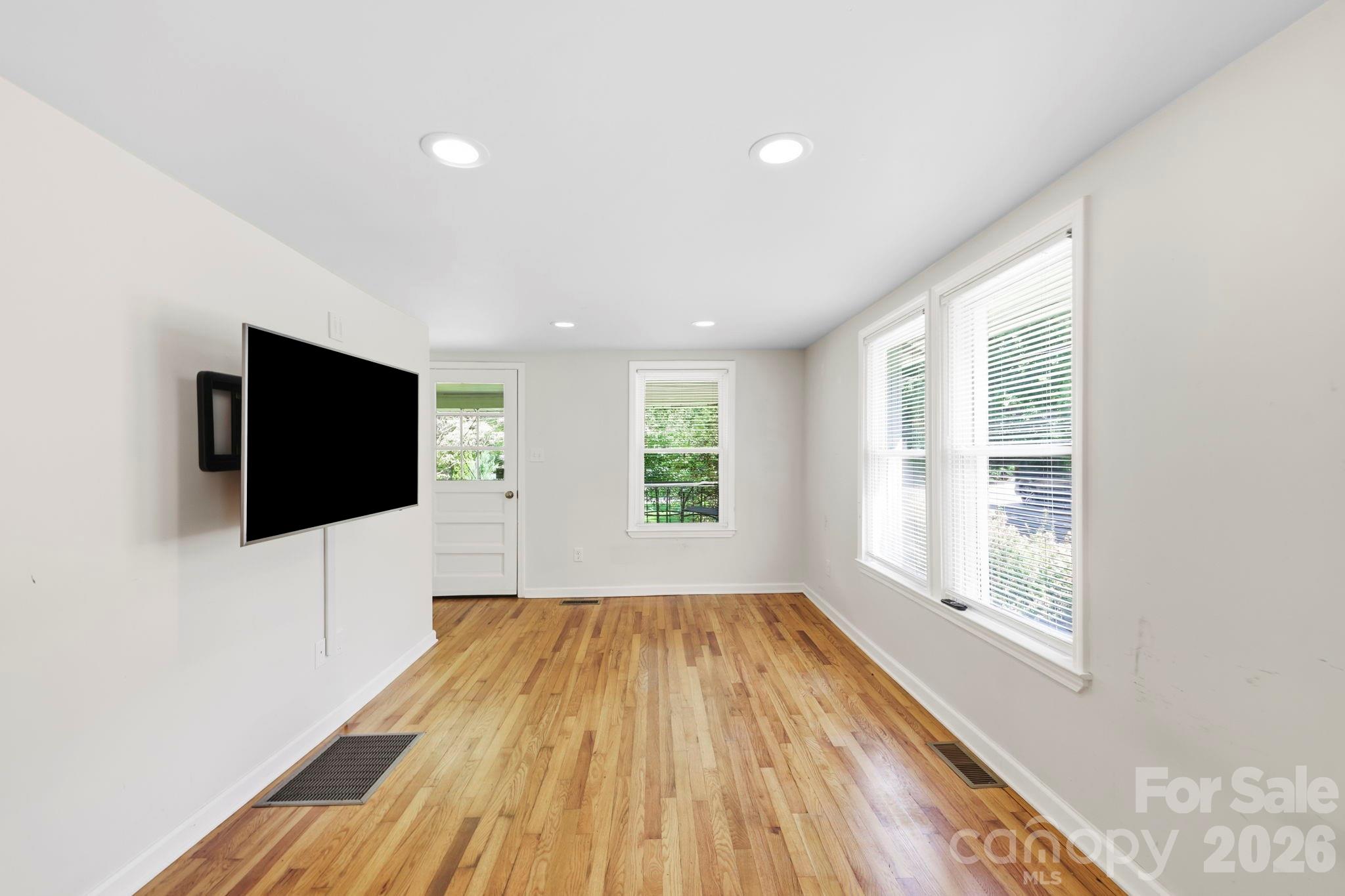 221 N Fork Road Property Photo 4
