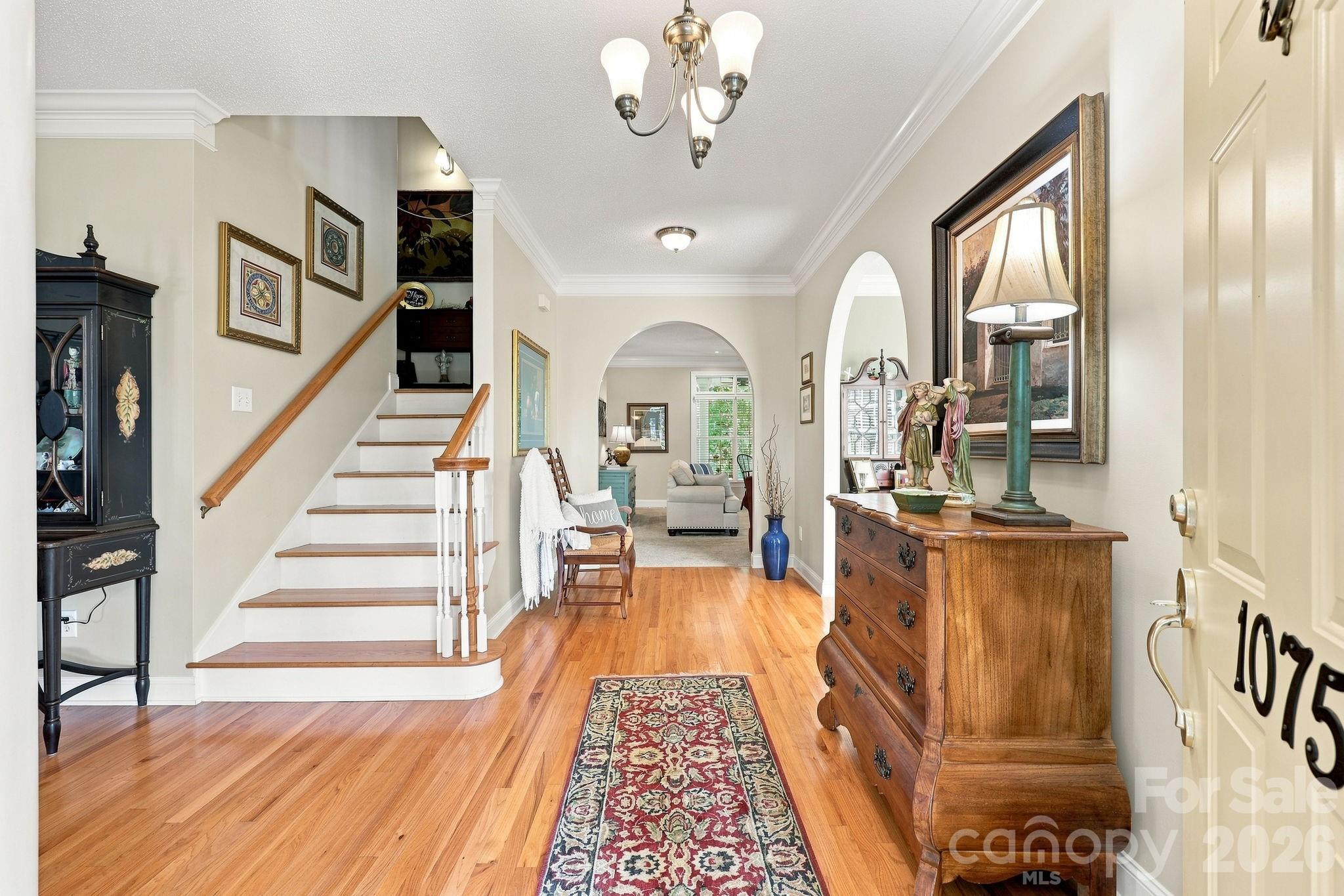 1075 Glenfield Drive Property Photo 4