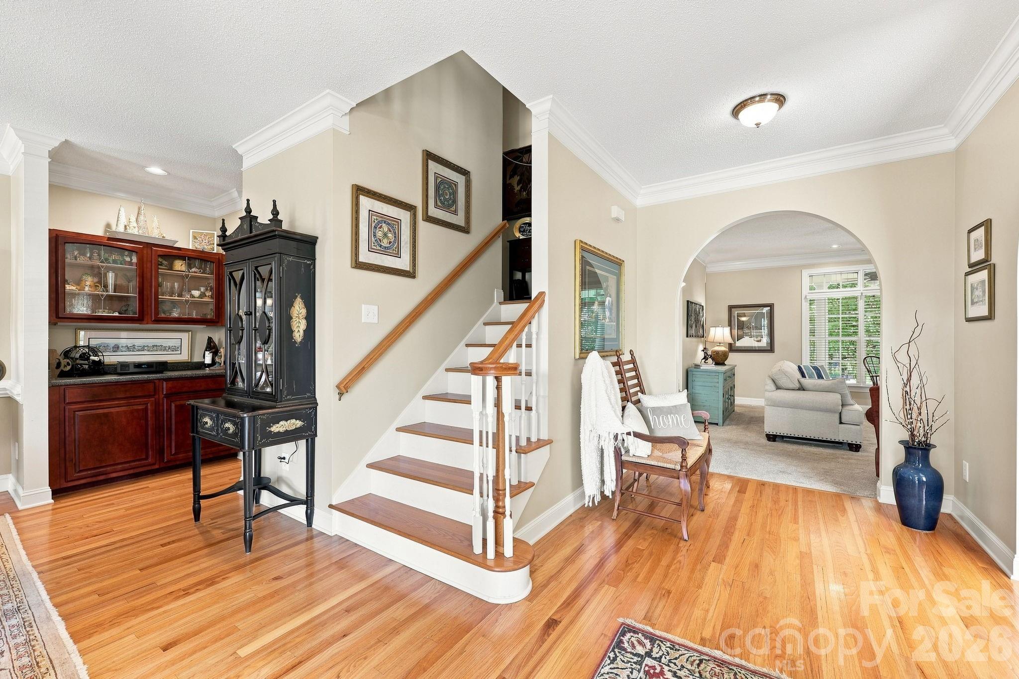 1075 Glenfield Drive Property Photo 5