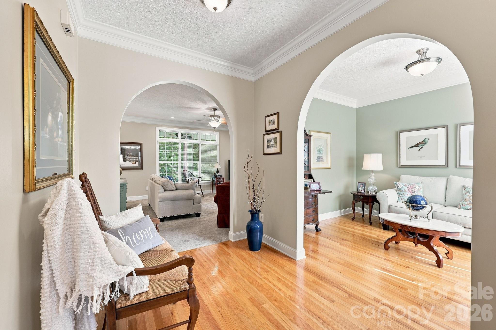 1075 Glenfield Drive Property Photo 7