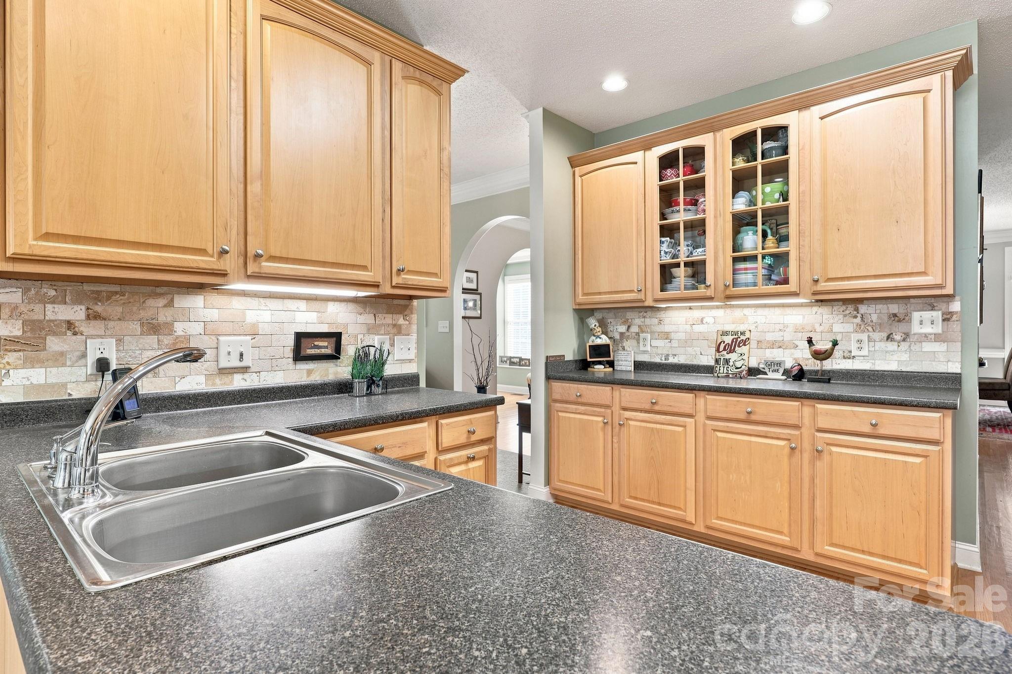 1075 Glenfield Drive Property Photo 17