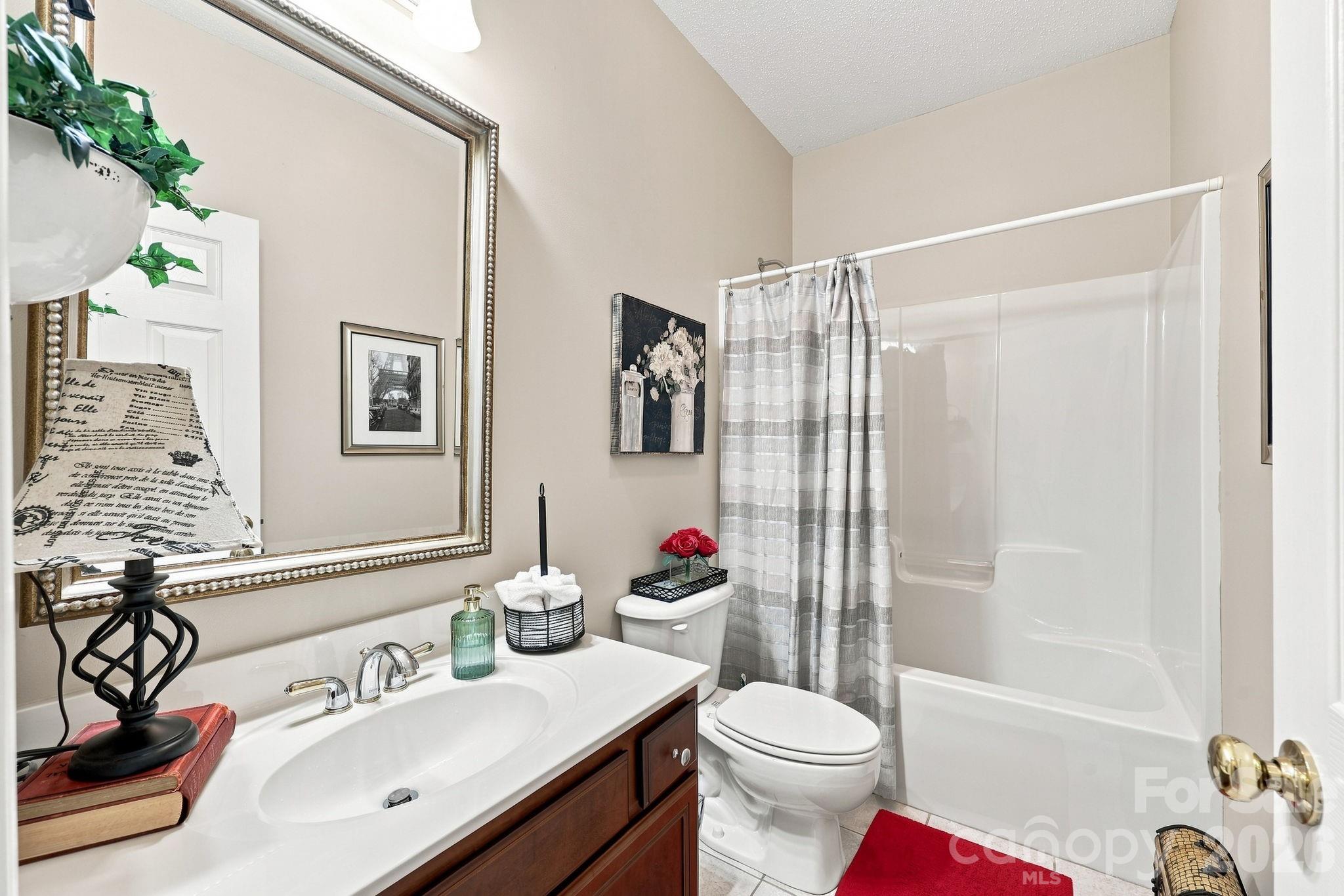1075 Glenfield Drive Property Photo 34