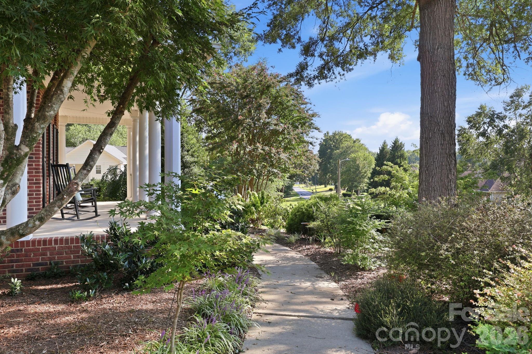 1075 Glenfield Drive Property Photo 44
