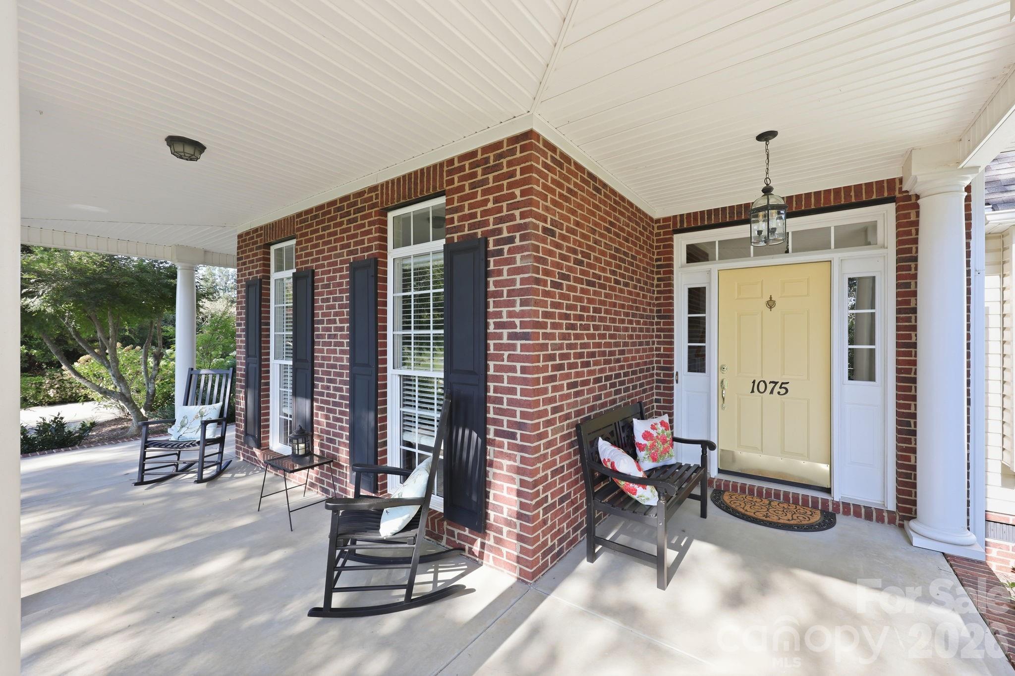 1075 Glenfield Drive Property Photo 45