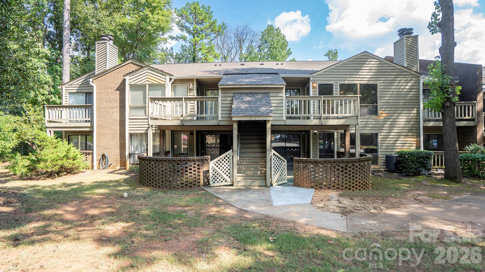 1612 Sharon Road 68 Property Photo 1