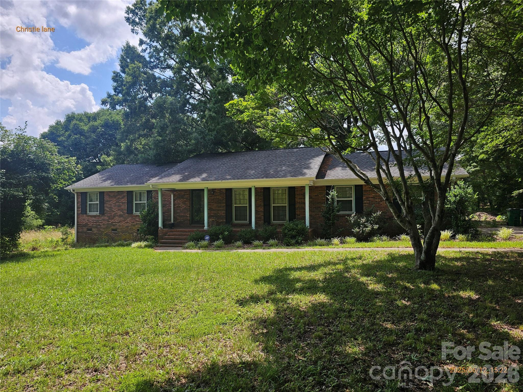7616 Christie Lane Property Photo 1