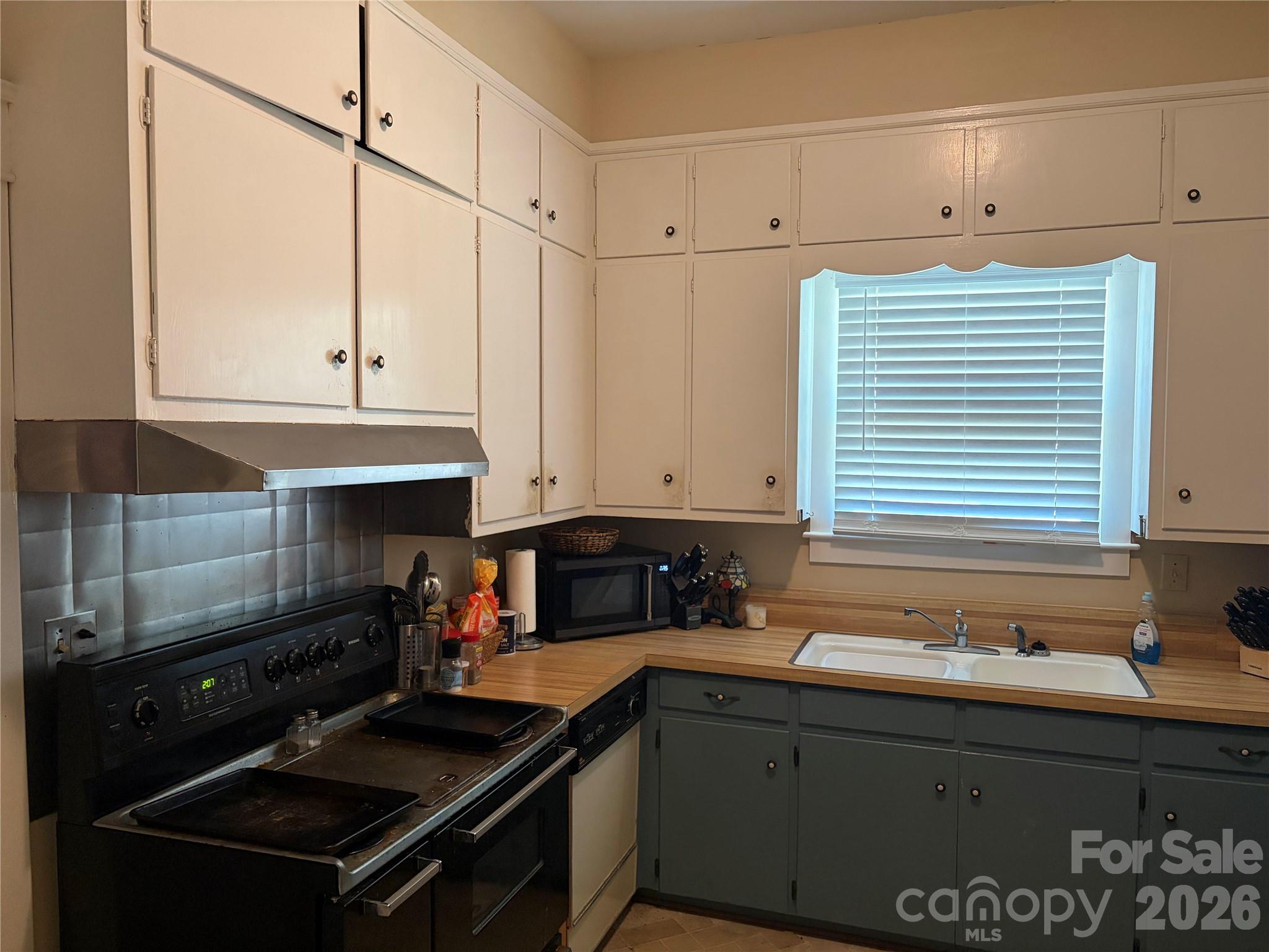 411 Morven Road Property Photo 11
