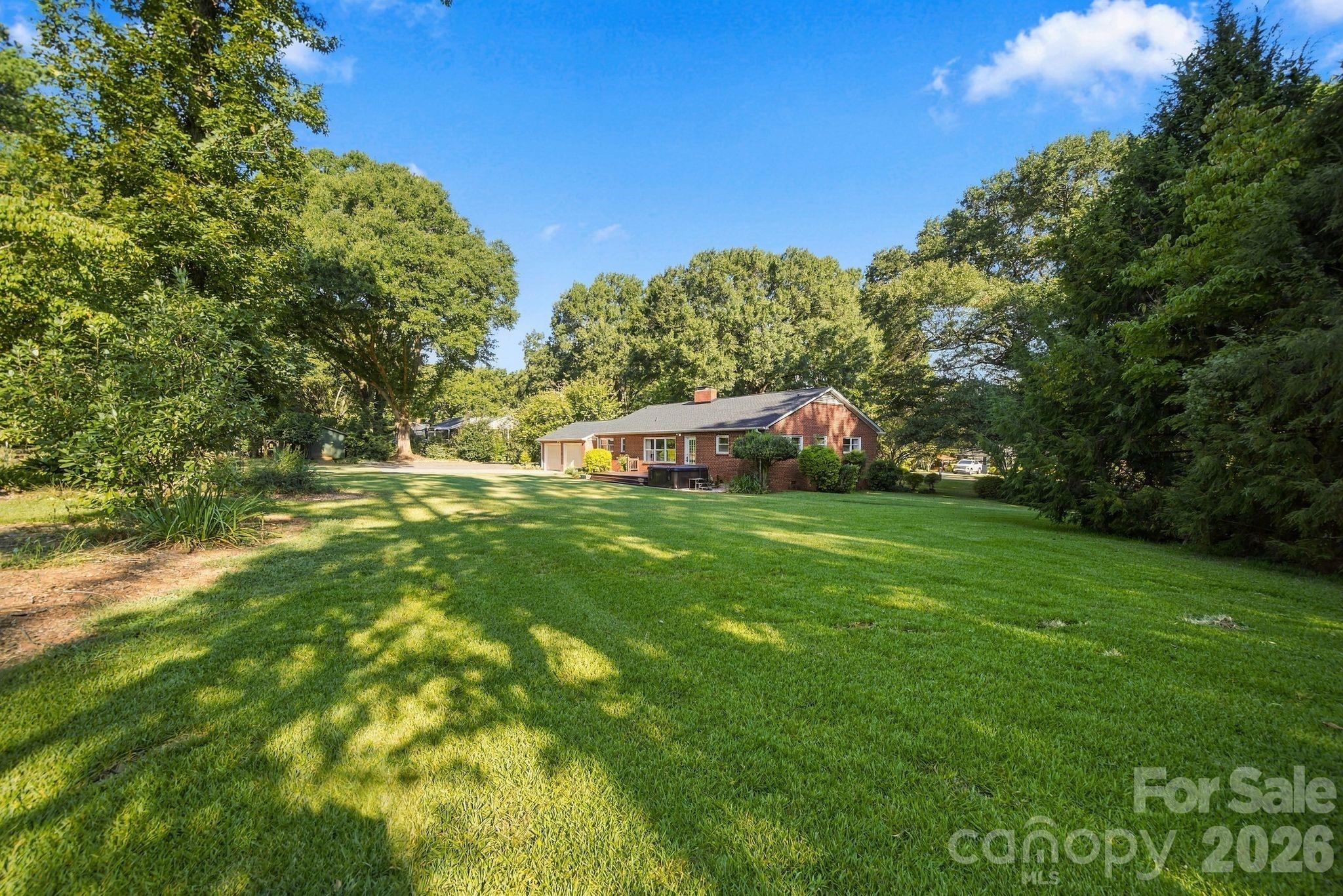 124 Oak Trail Property Photo 6
