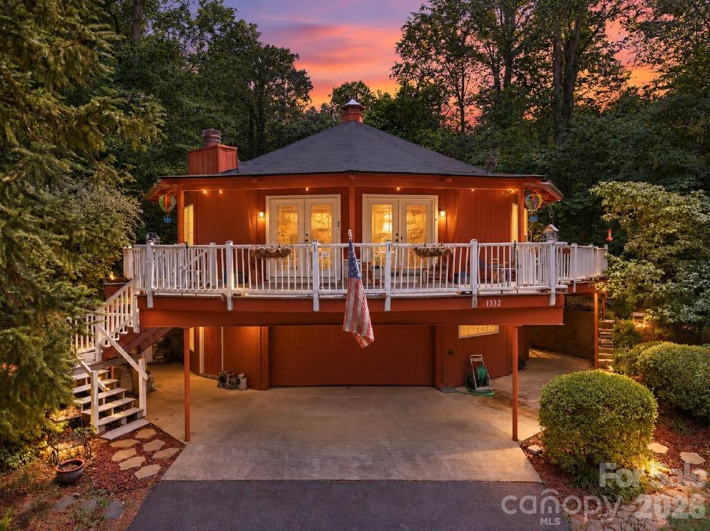 1332 Fairway Drive Property Photo 1