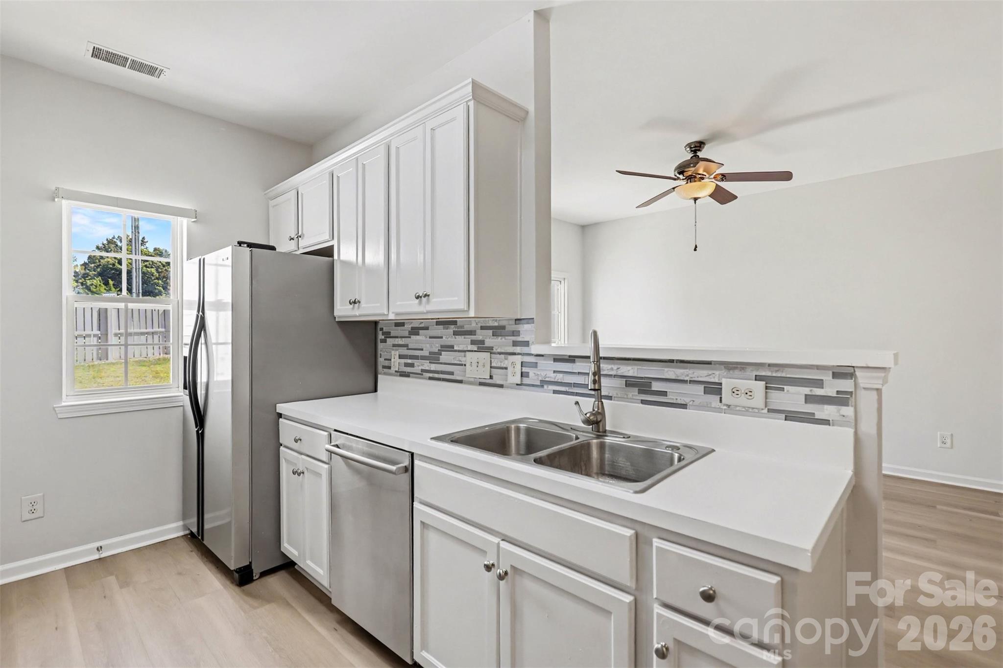 9610 Walkers Glen Drive Property Photo 12