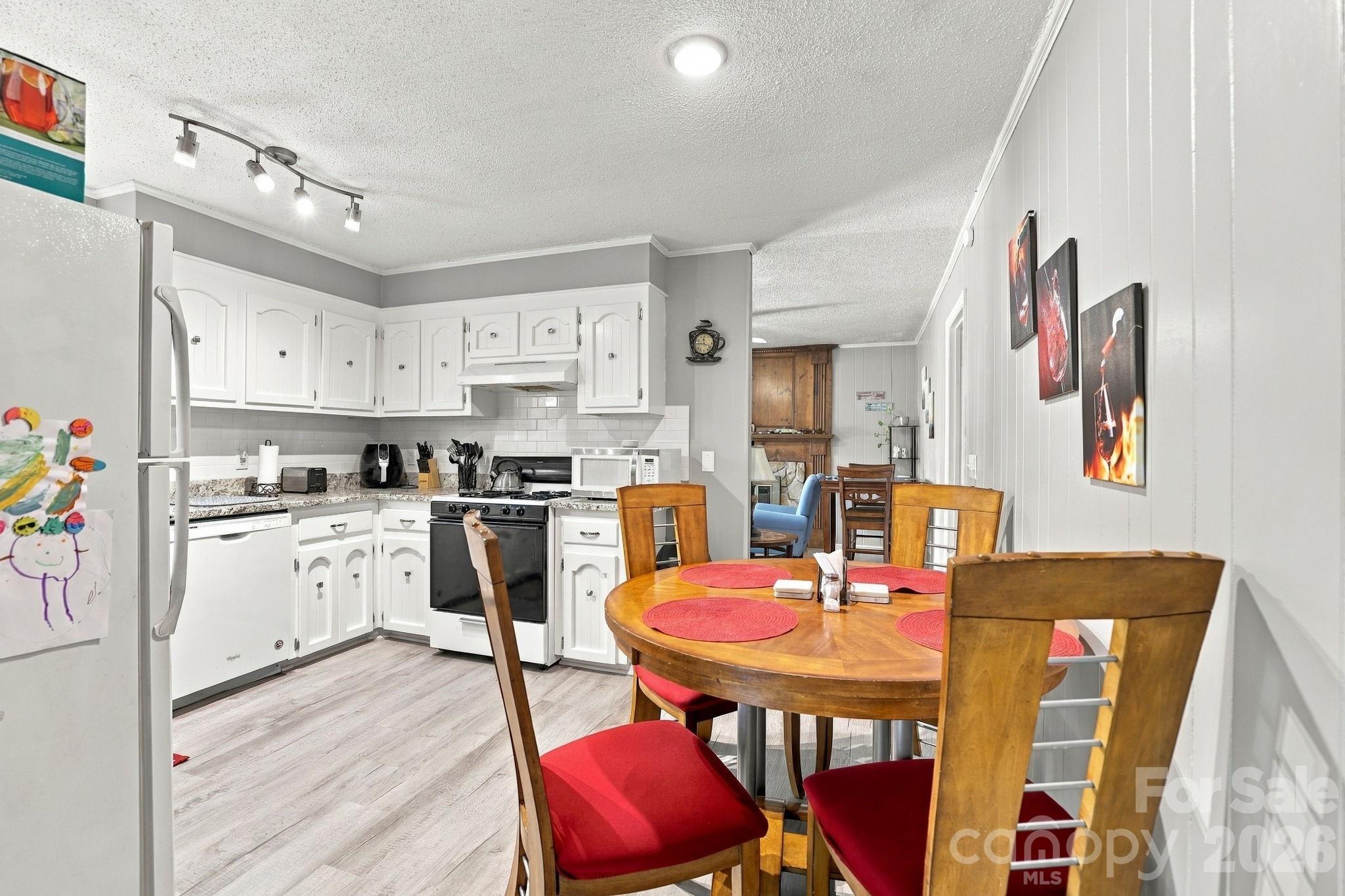1619 Rhyne Carter Road Property Photo 6