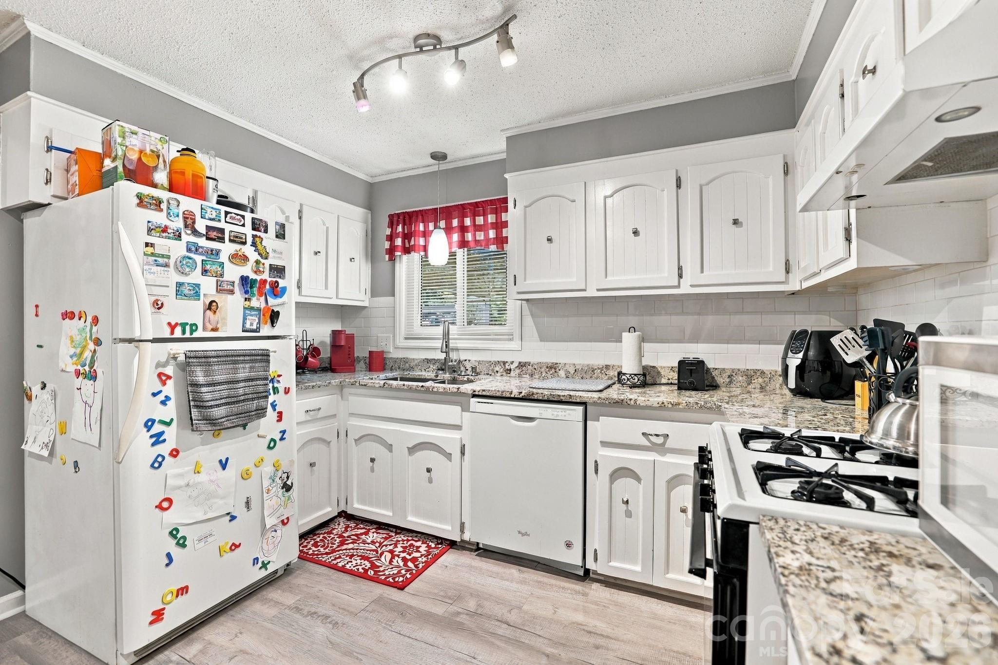 1619 Rhyne Carter Road Property Photo 8
