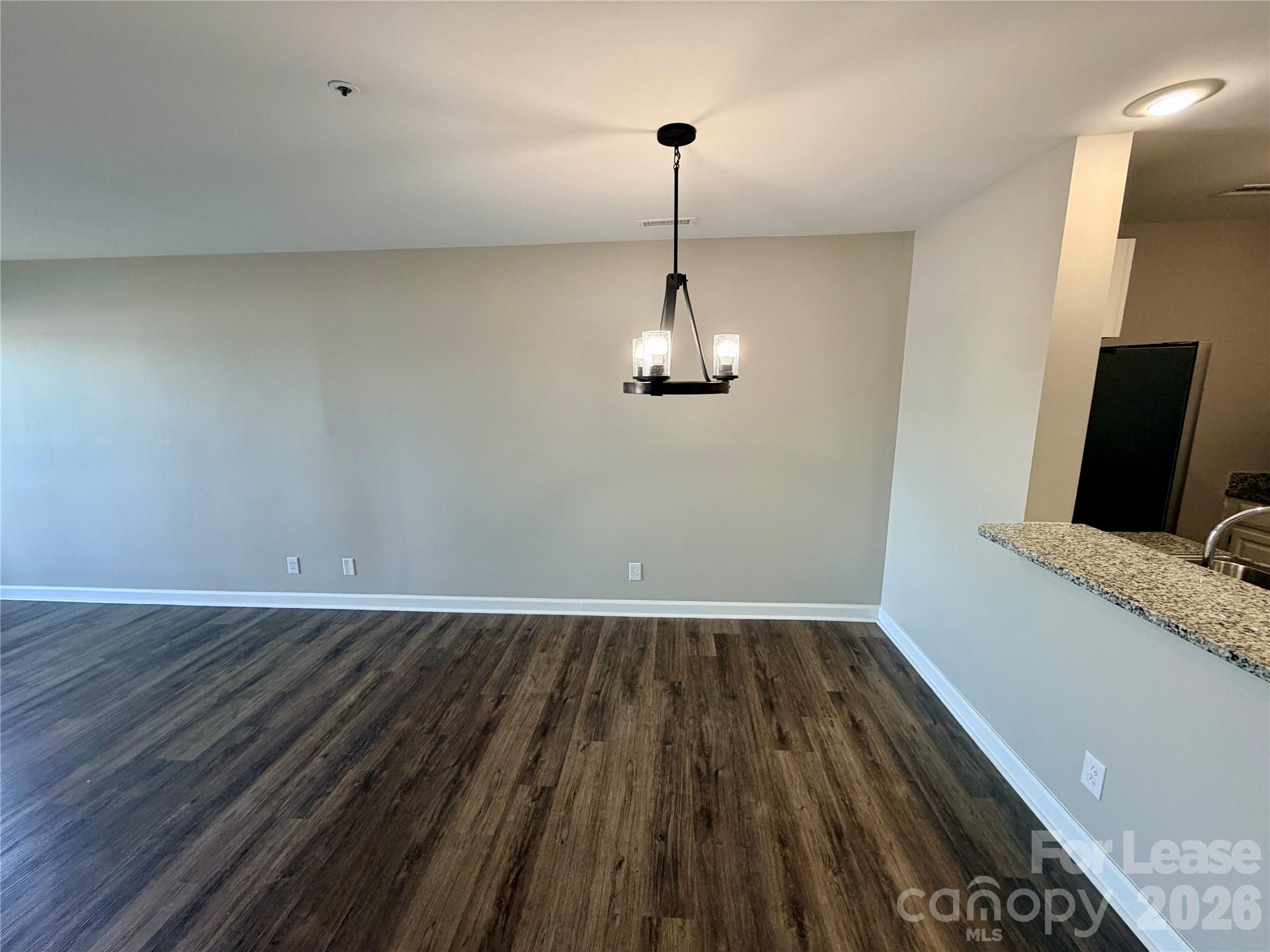 18771 Vineyard Point Lane Property Photo 7
