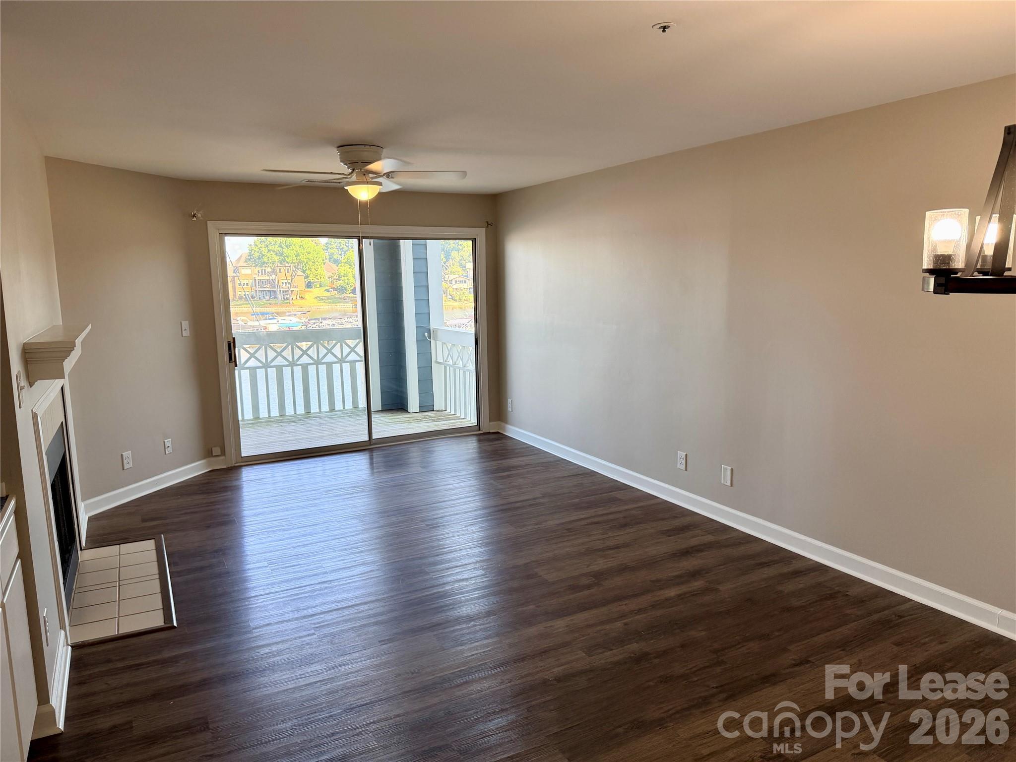 18771 Vineyard Point Lane Property Photo 8