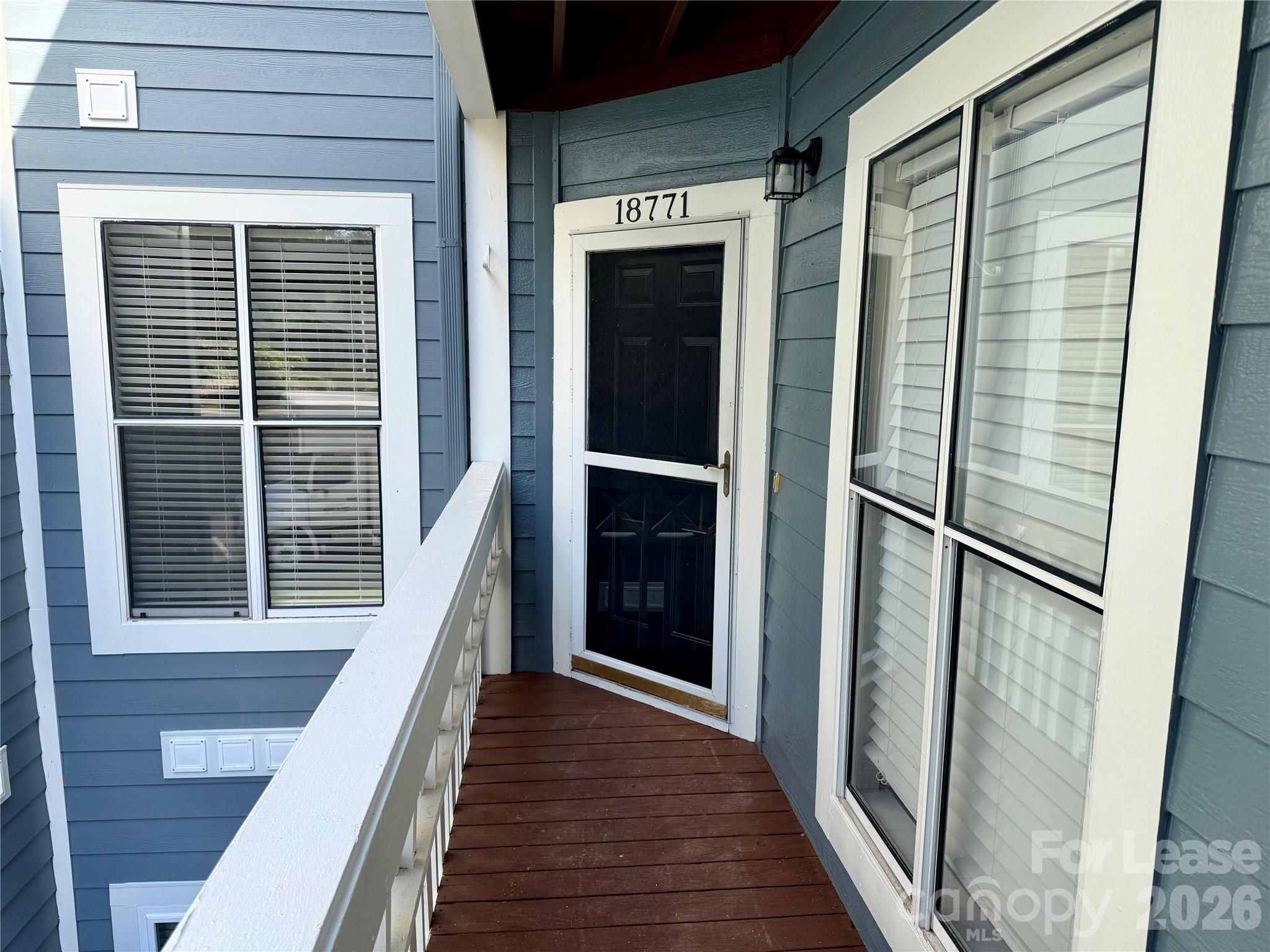 18771 Vineyard Point Lane Property Photo 30