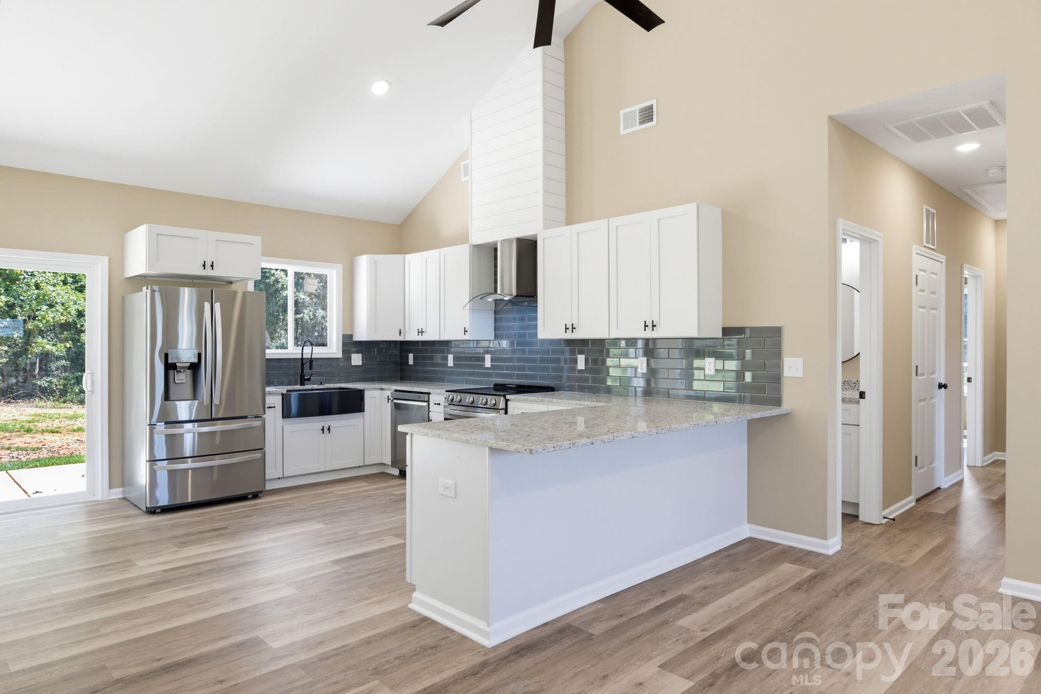 611 E Sanders Road Property Photo 12