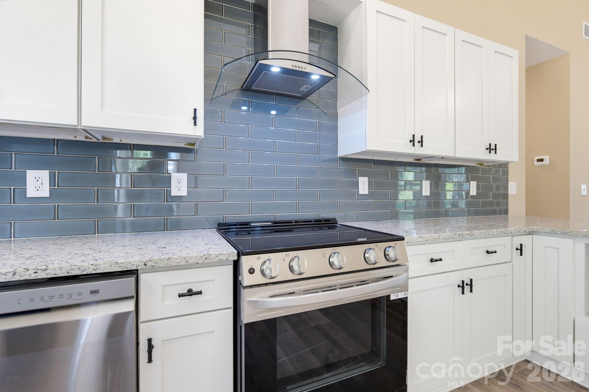 611 E Sanders Road Property Photo 14