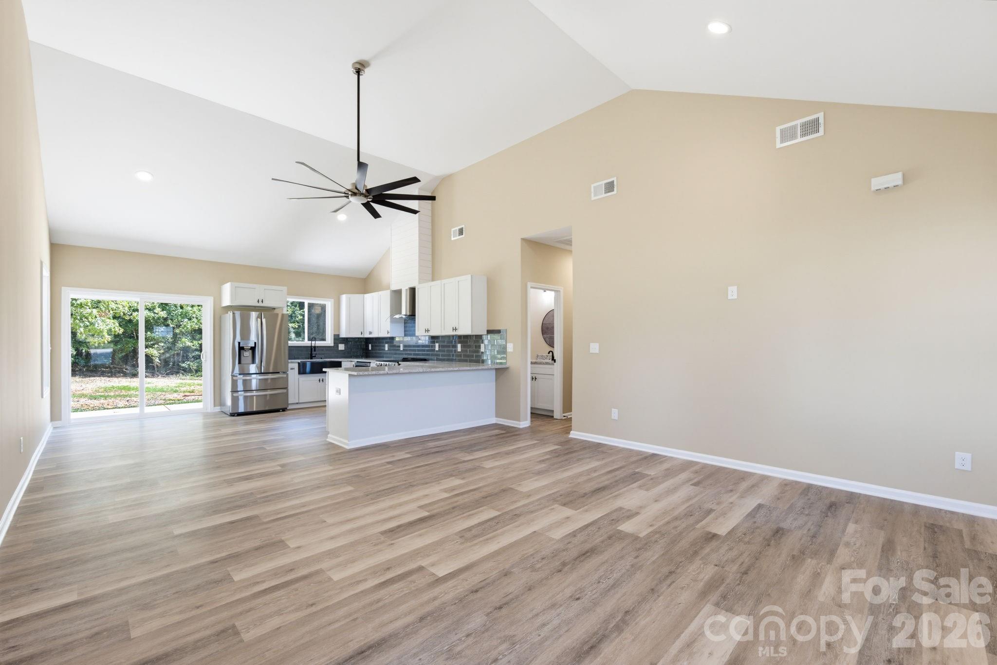 611 E Sanders Road Property Photo 26