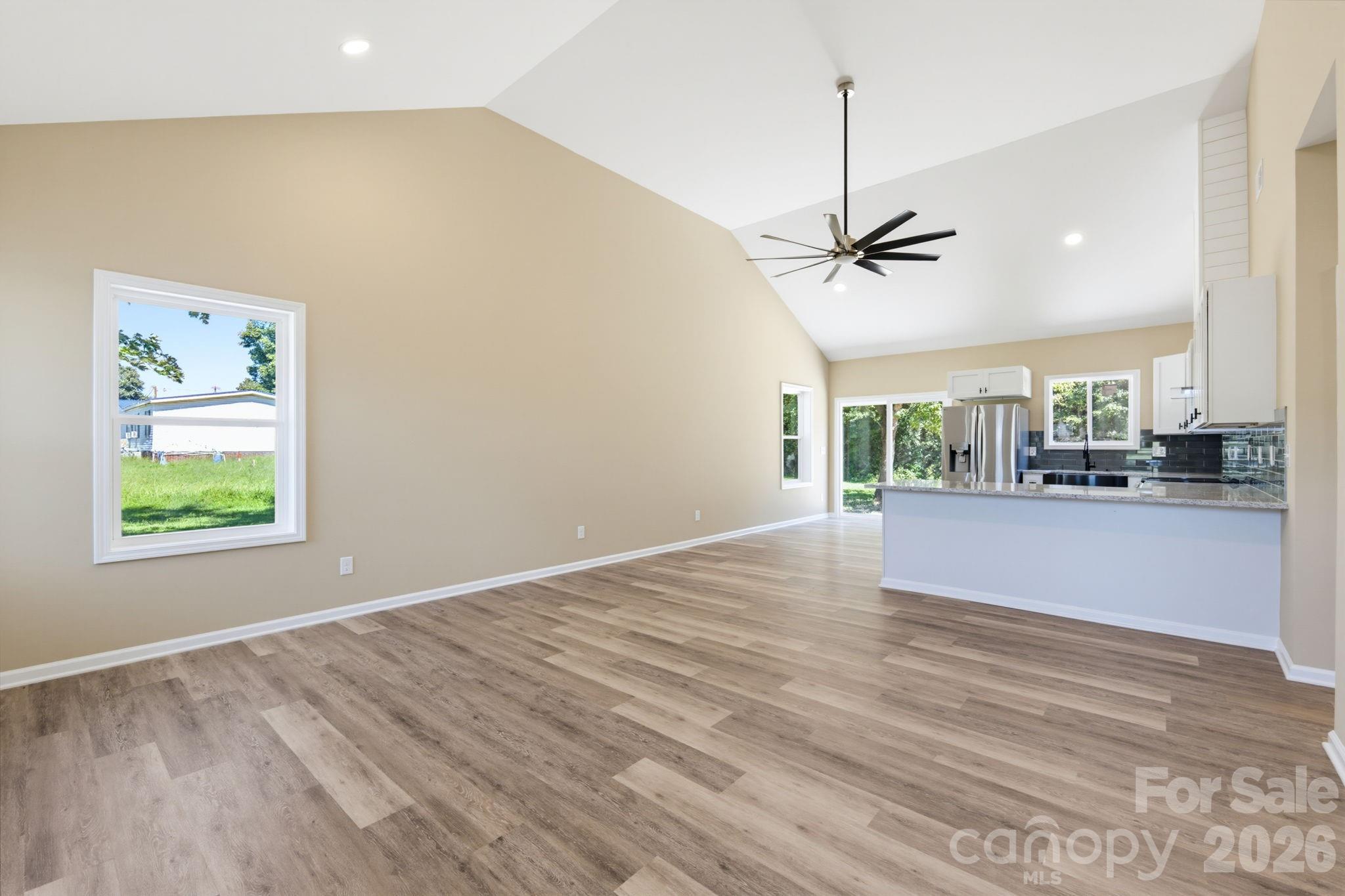 611 E Sanders Road Property Photo 27