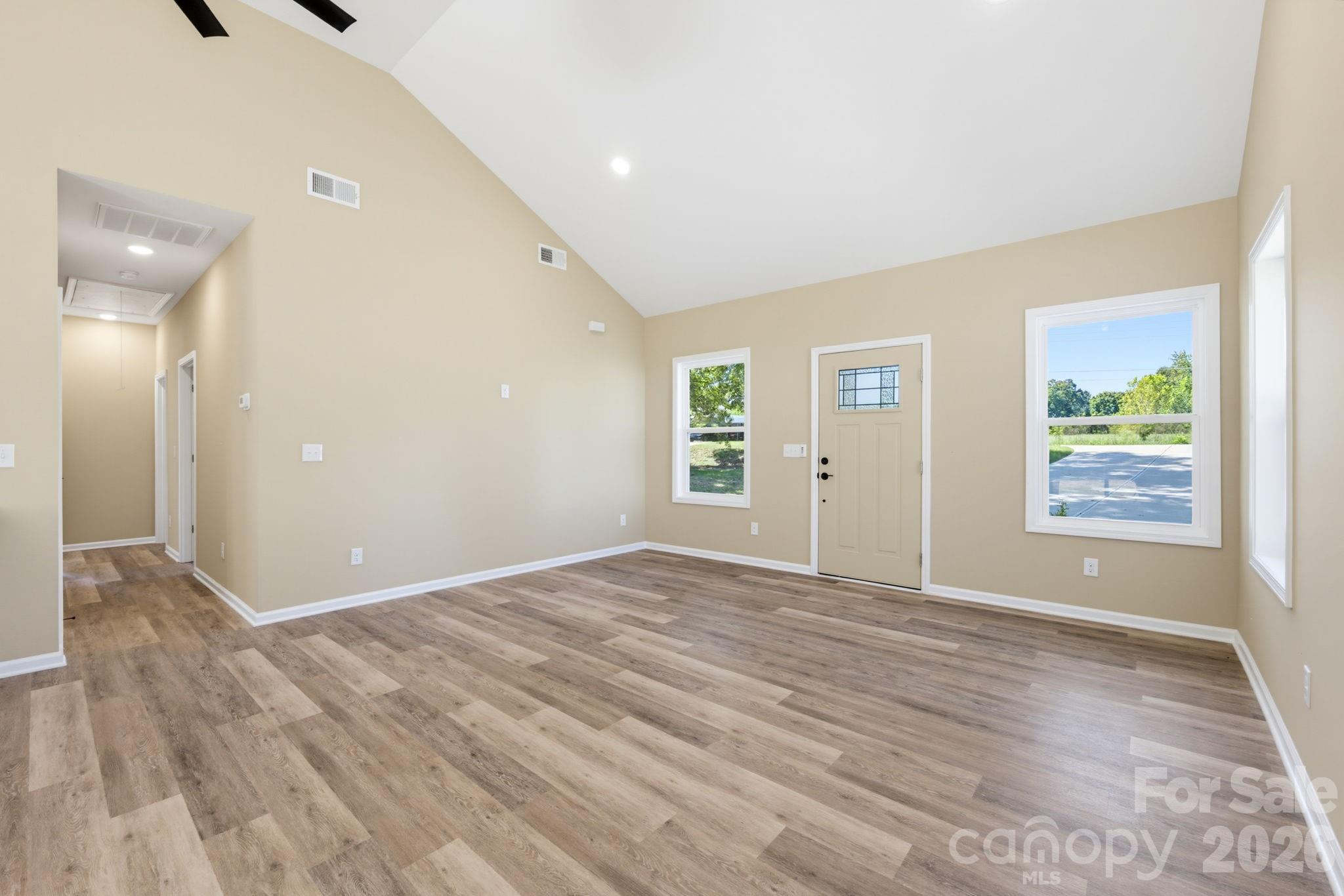 611 E Sanders Road Property Photo 28