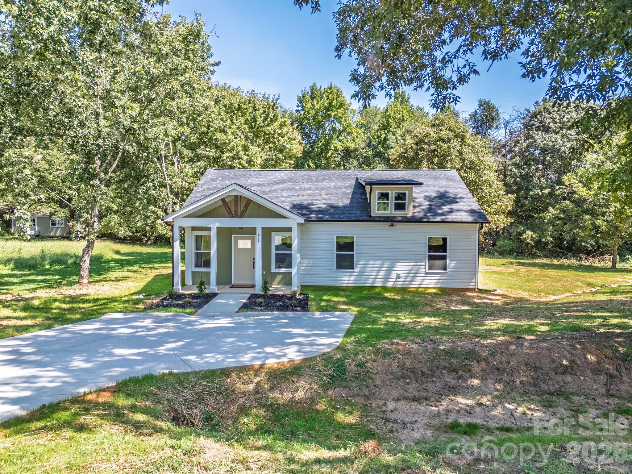 611 E Sanders Road Property Photo 36
