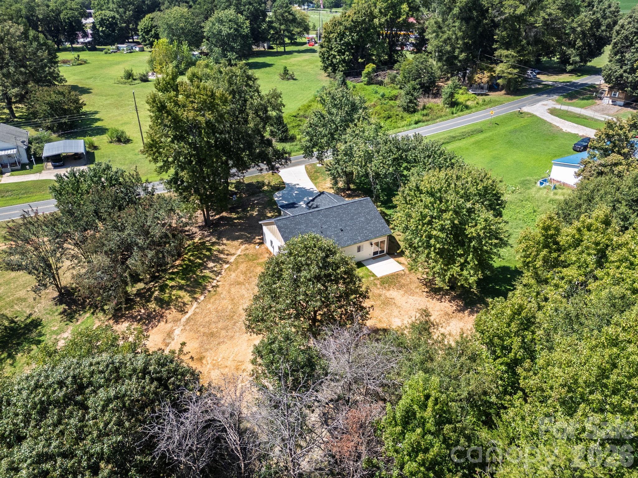 611 E Sanders Road Property Photo 42
