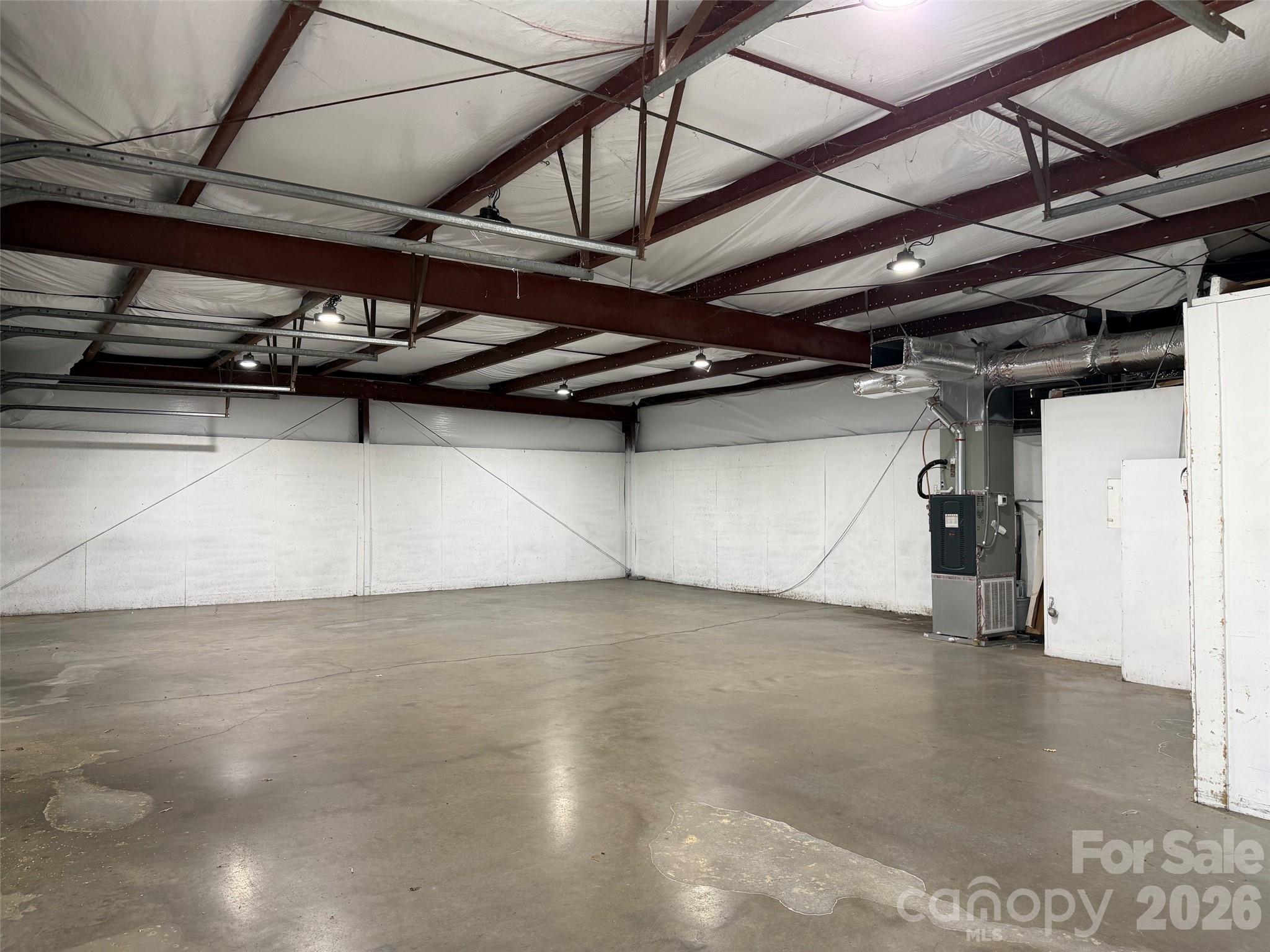 300 S Broome Street Property Photo 3