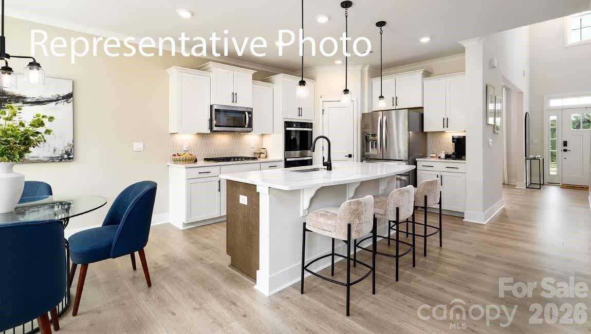 7573 Bainbridge Road Property Photo 6