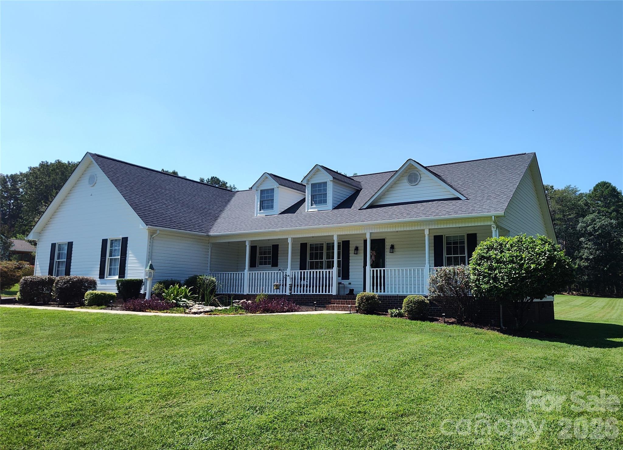 4005 Davis Road Property Photo 1