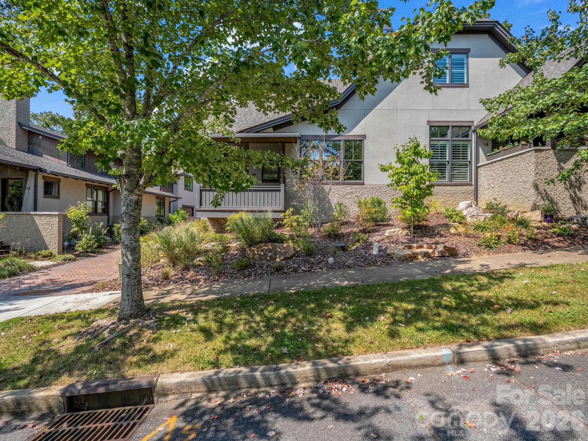 14 Keats Road Property Photo 1