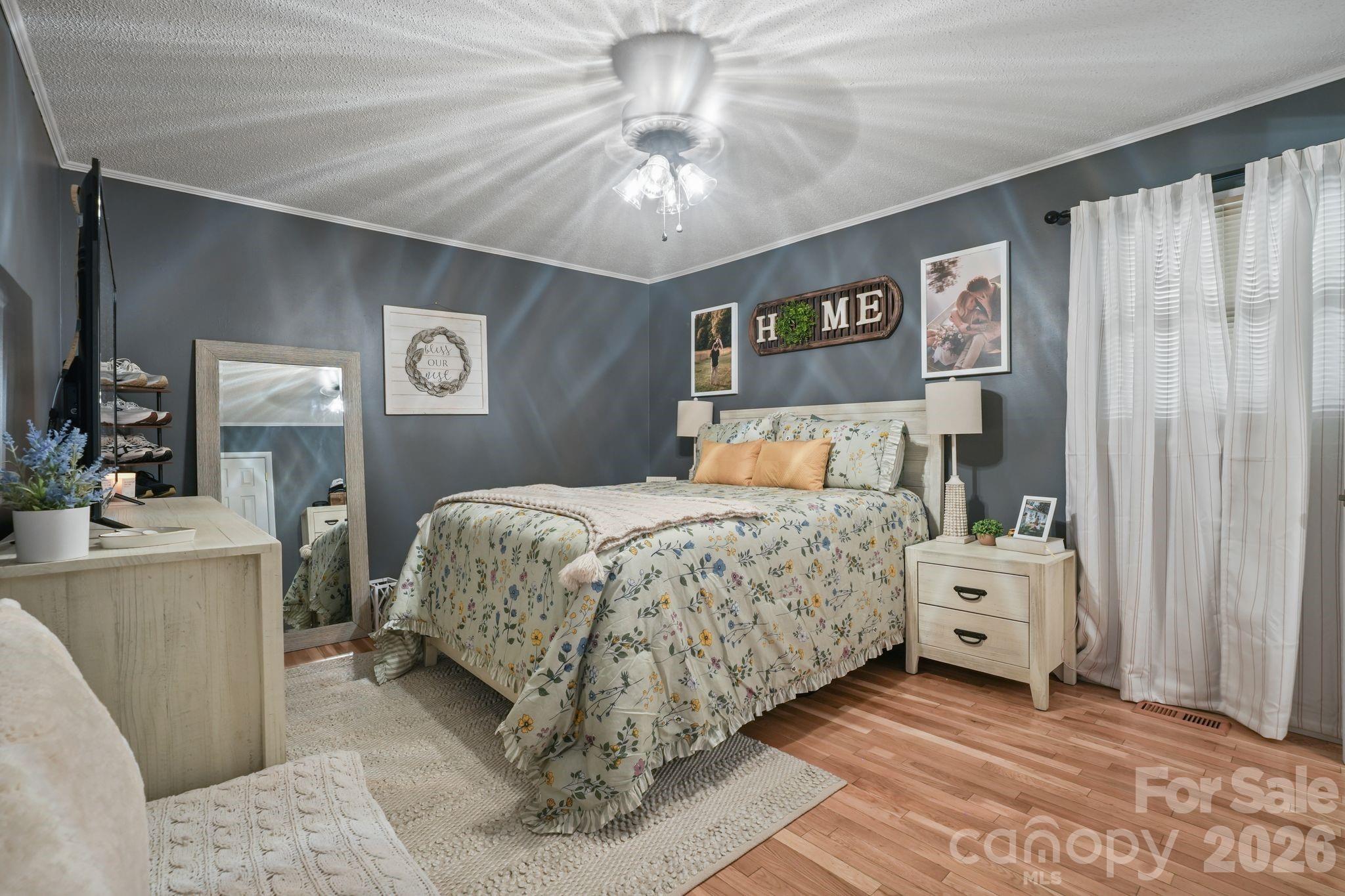 2428 Side Lane Property Photo 8