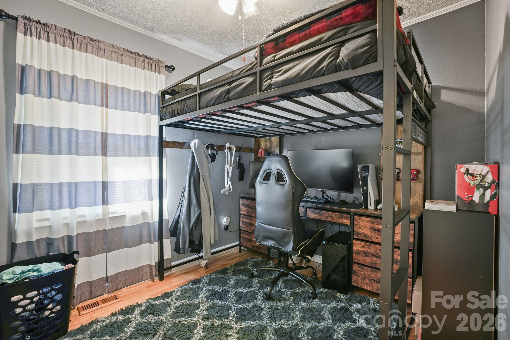 2428 Side Lane Property Photo 14