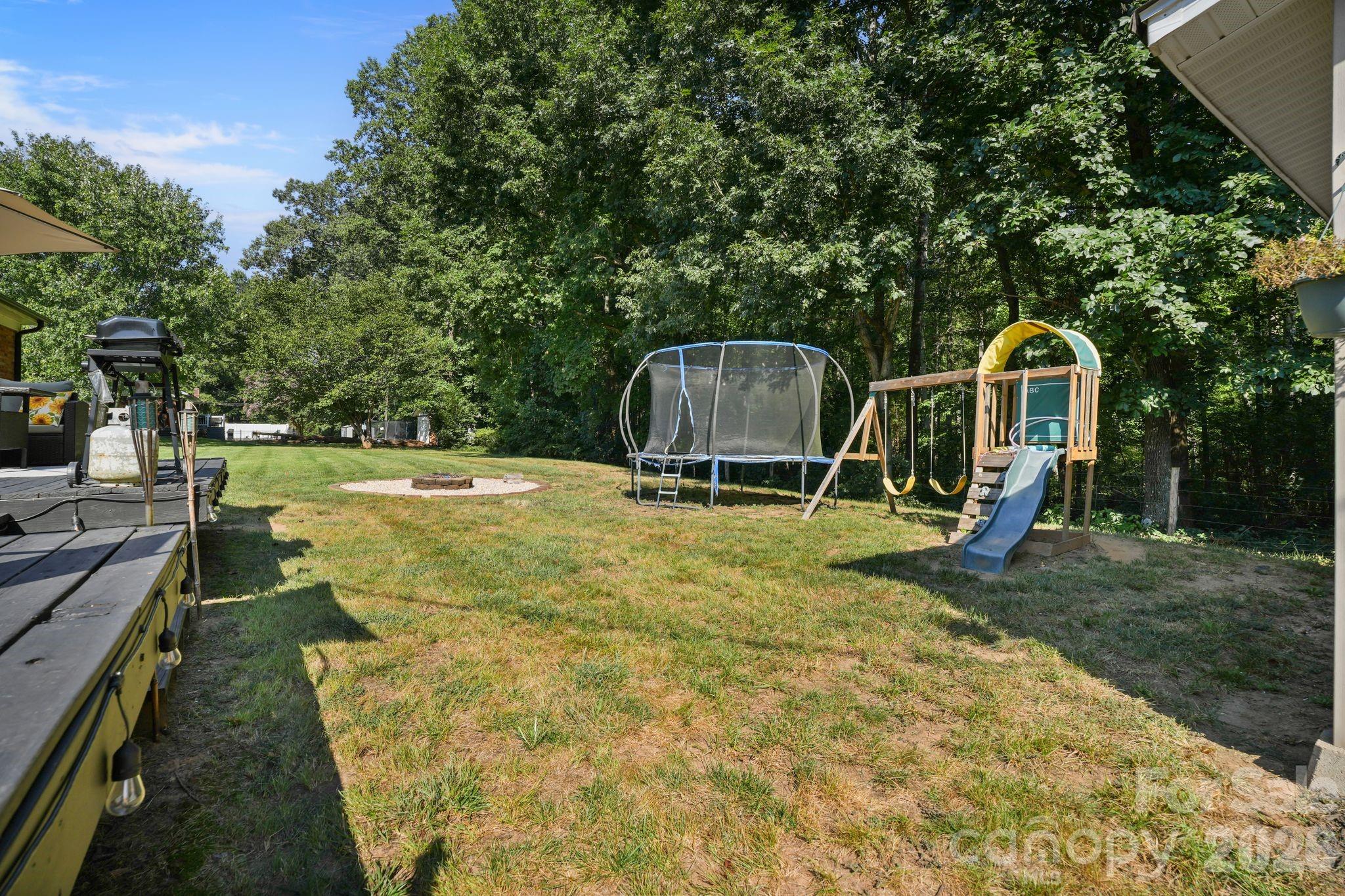 2428 Side Lane Property Photo 19