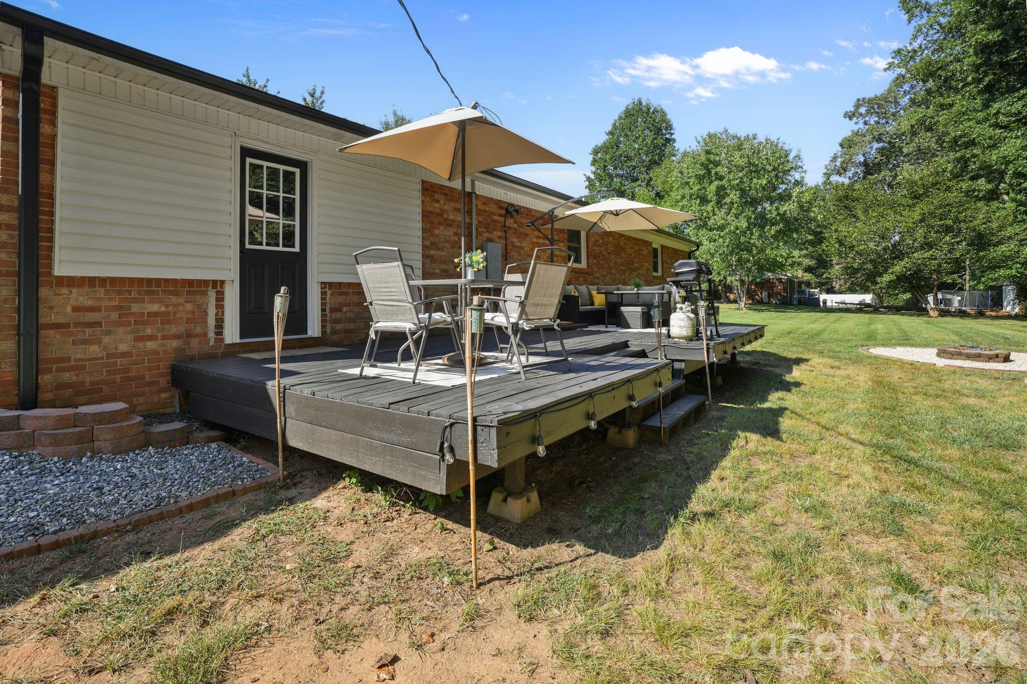 2428 Side Lane Property Photo 21