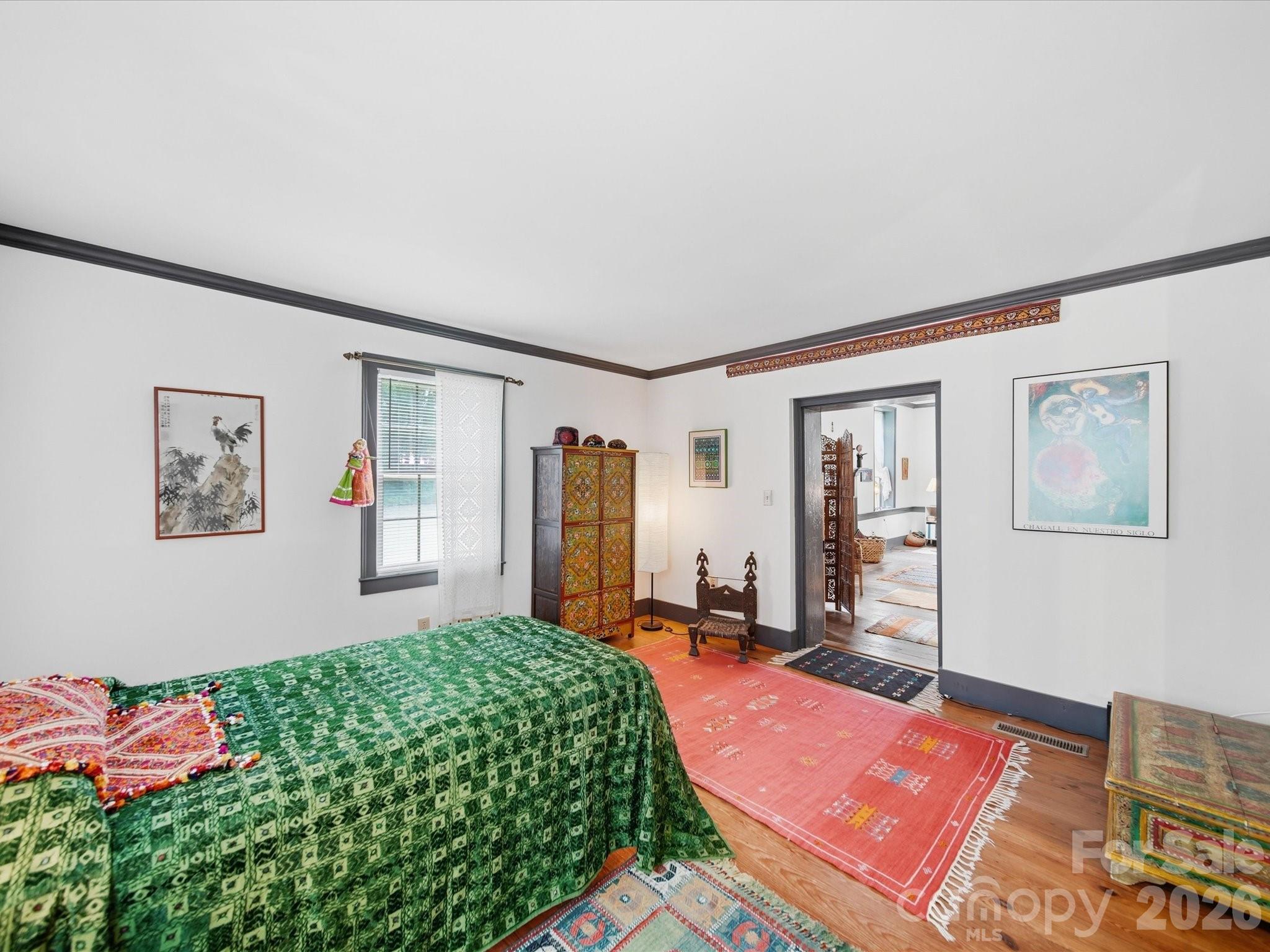 290 E Maple Avenue Property Photo 17