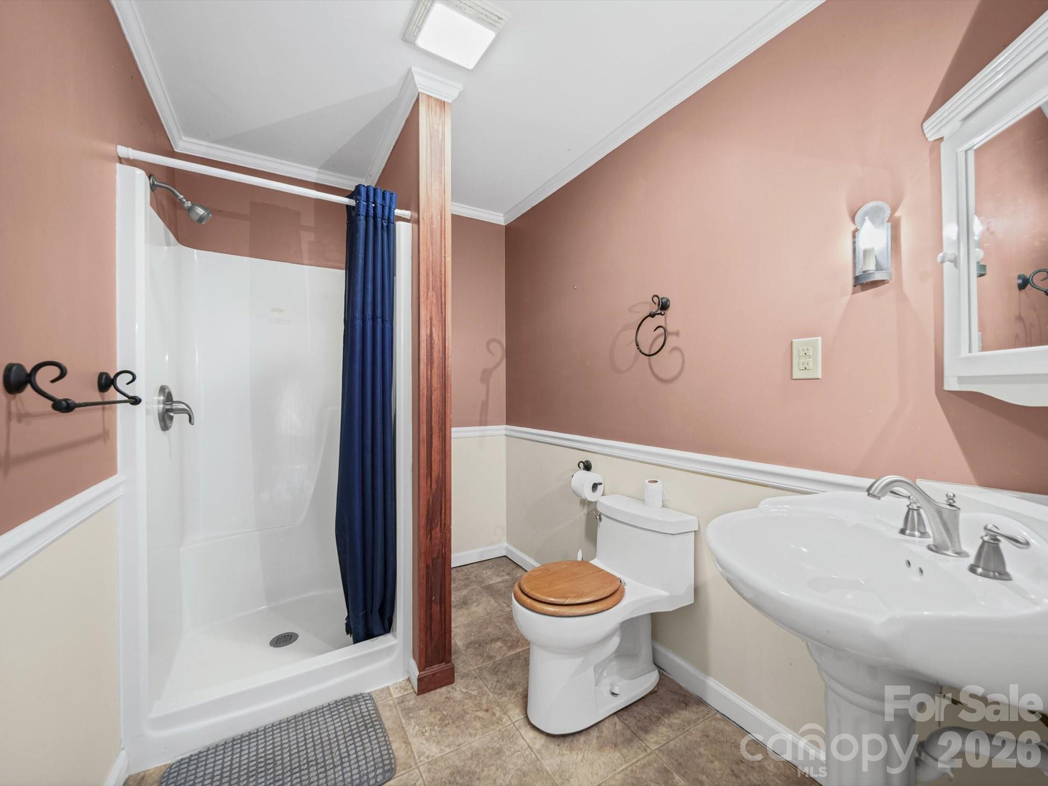 290 E Maple Avenue Property Photo 34