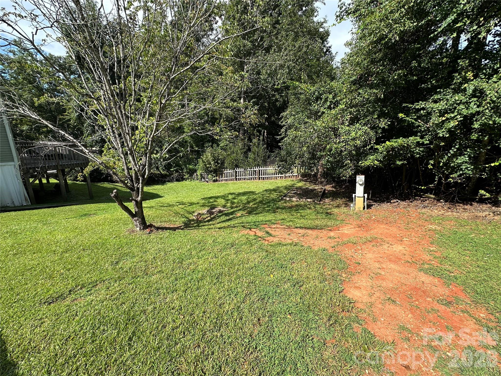 114 Pine Street Property Photo 22