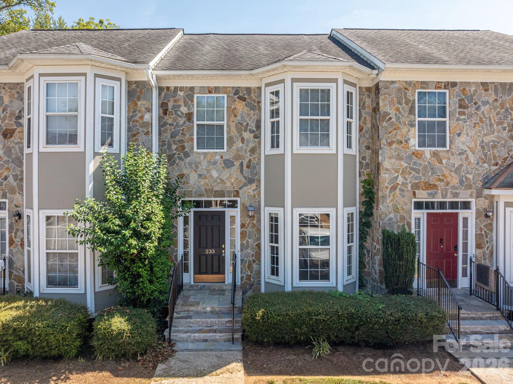 233 Southgate Lane Property Photo