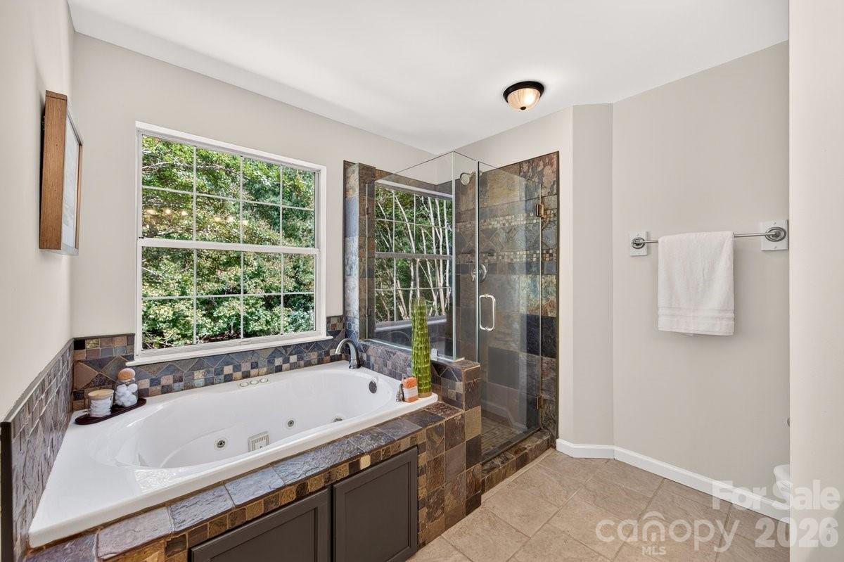 2901 Firewood Drive Property Photo 29