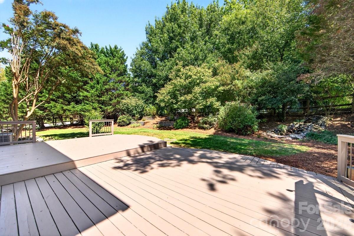 2901 Firewood Drive Property Photo 37