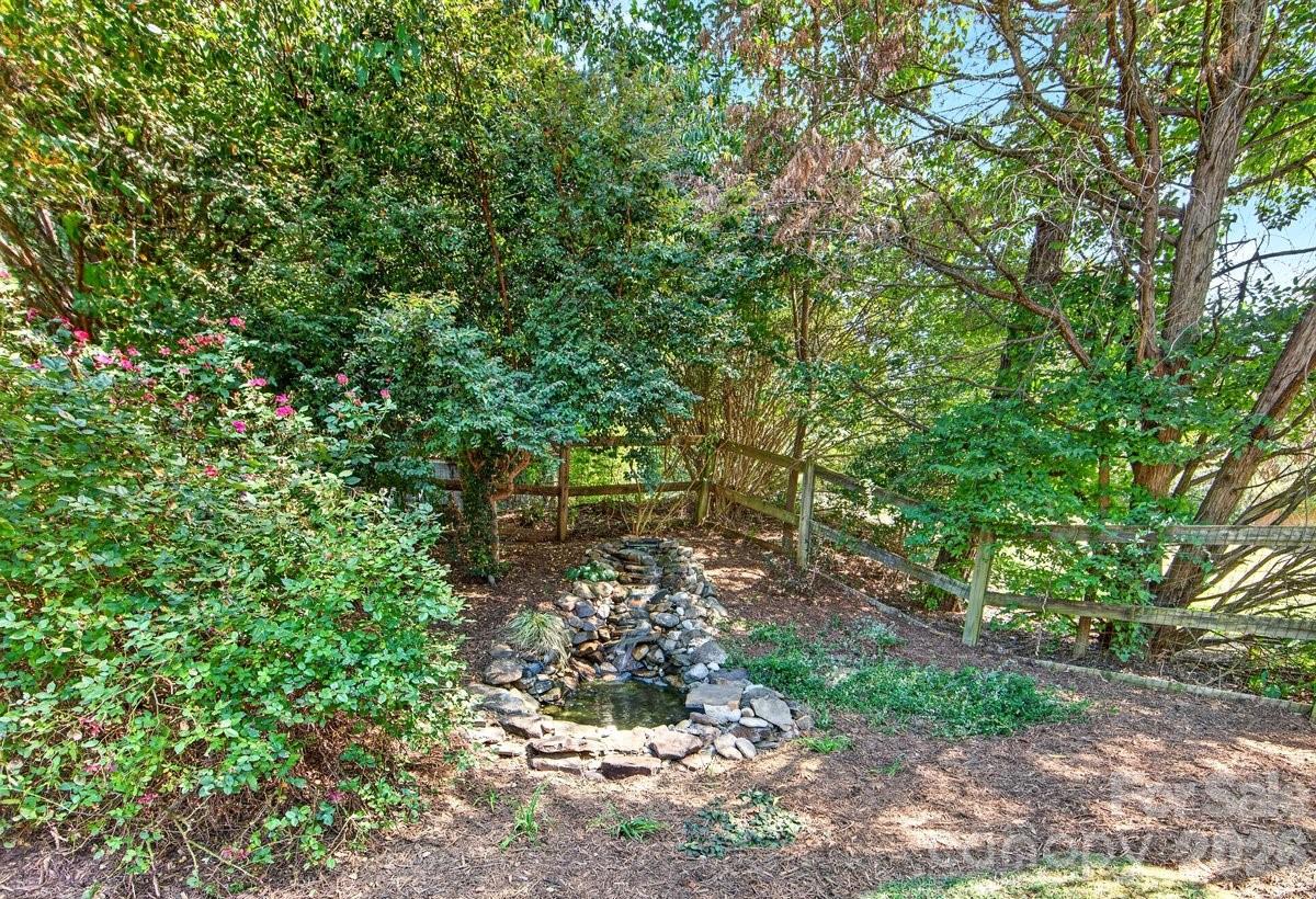 2901 Firewood Drive Property Photo 41