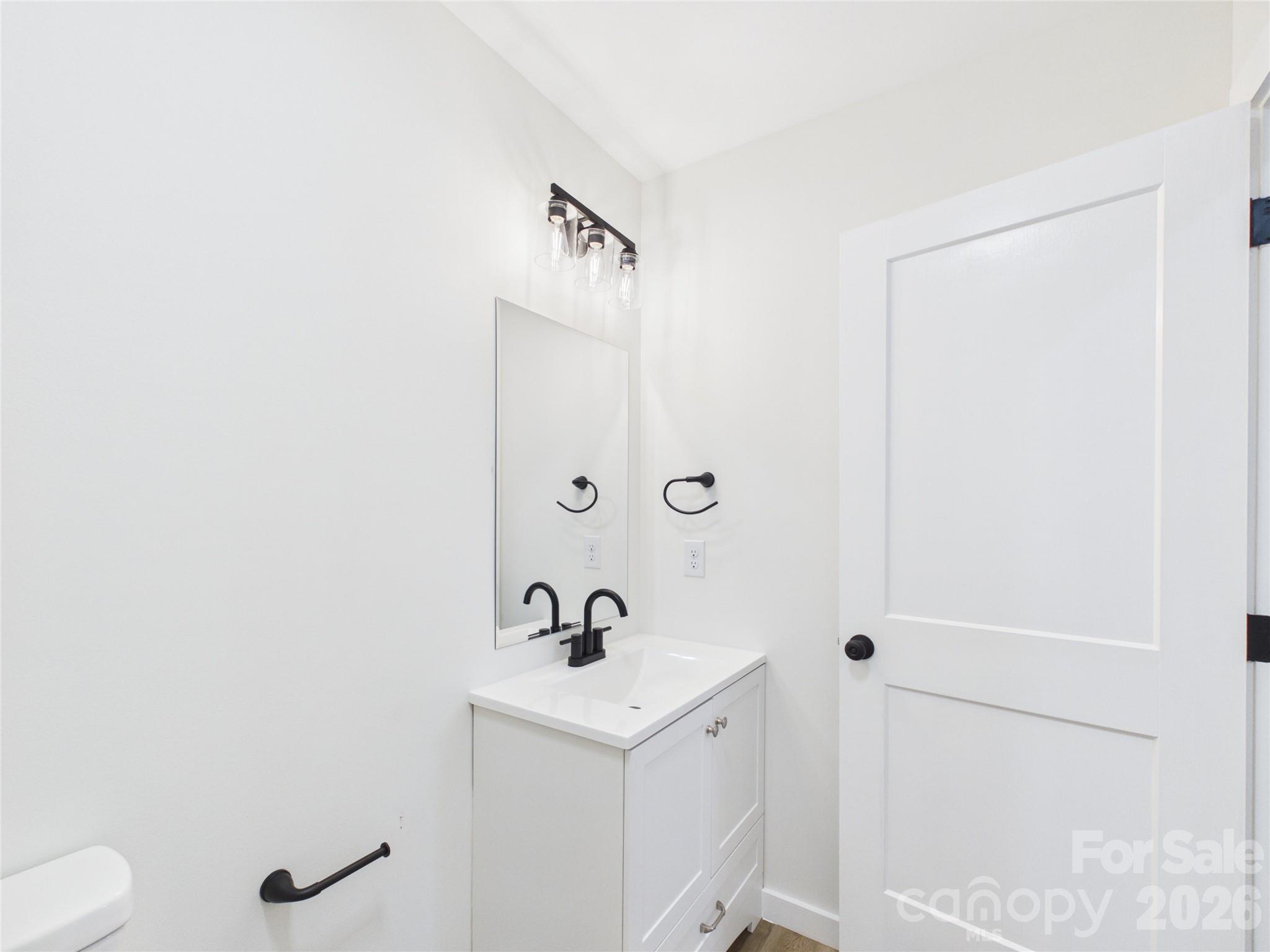 210 22nd Avenue Place Property Photo 17