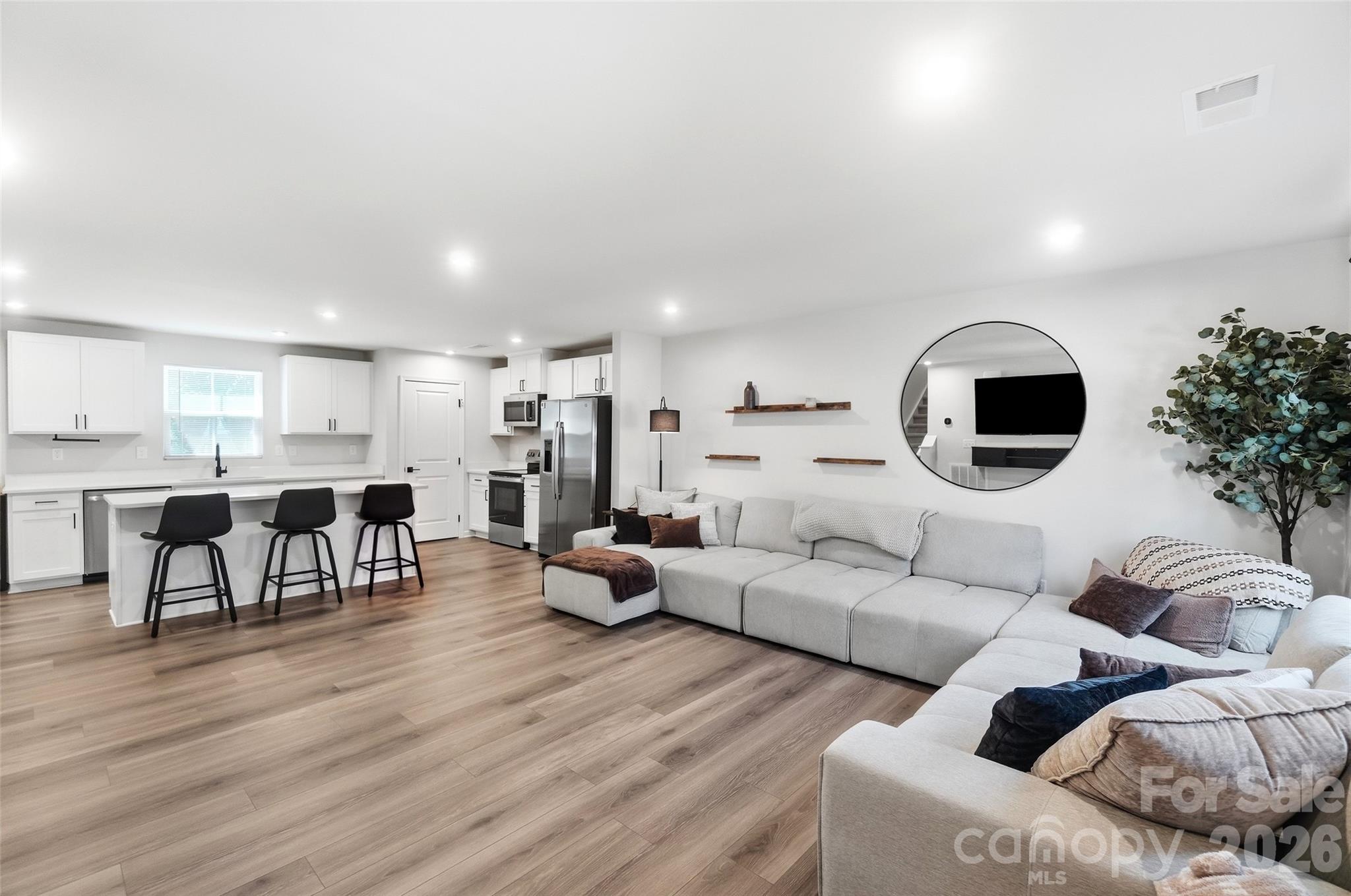 10253 Florentine Way Property Photo 1