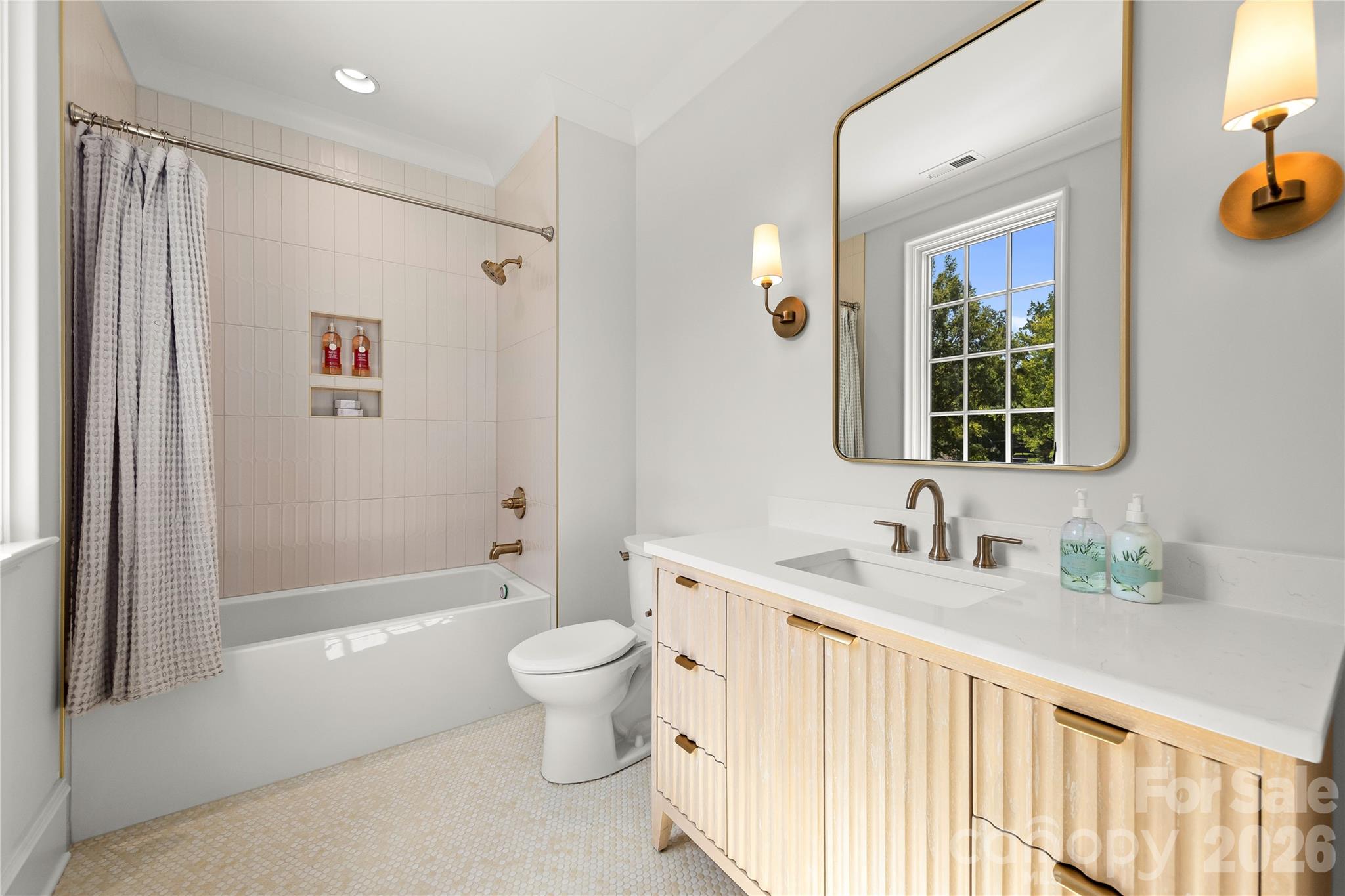 236 Wingrave Drive Property Photo 42