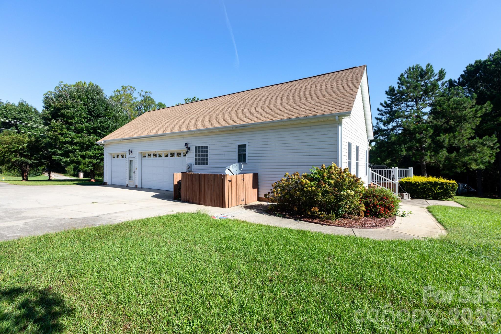 2818 Baird Road 7 Property Photo 3