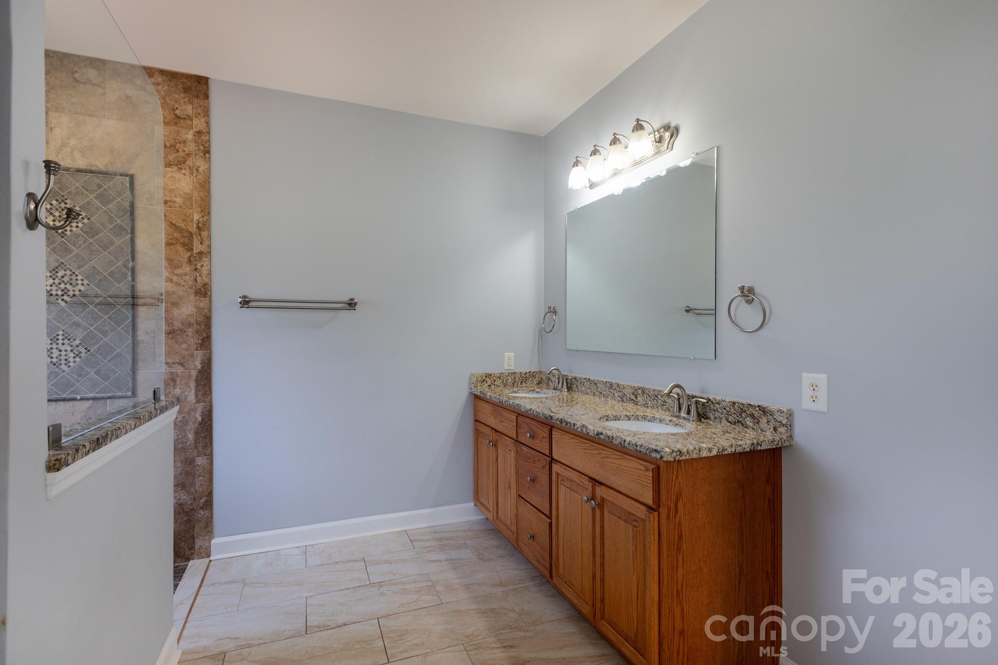 2818 Baird Road 7 Property Photo 20
