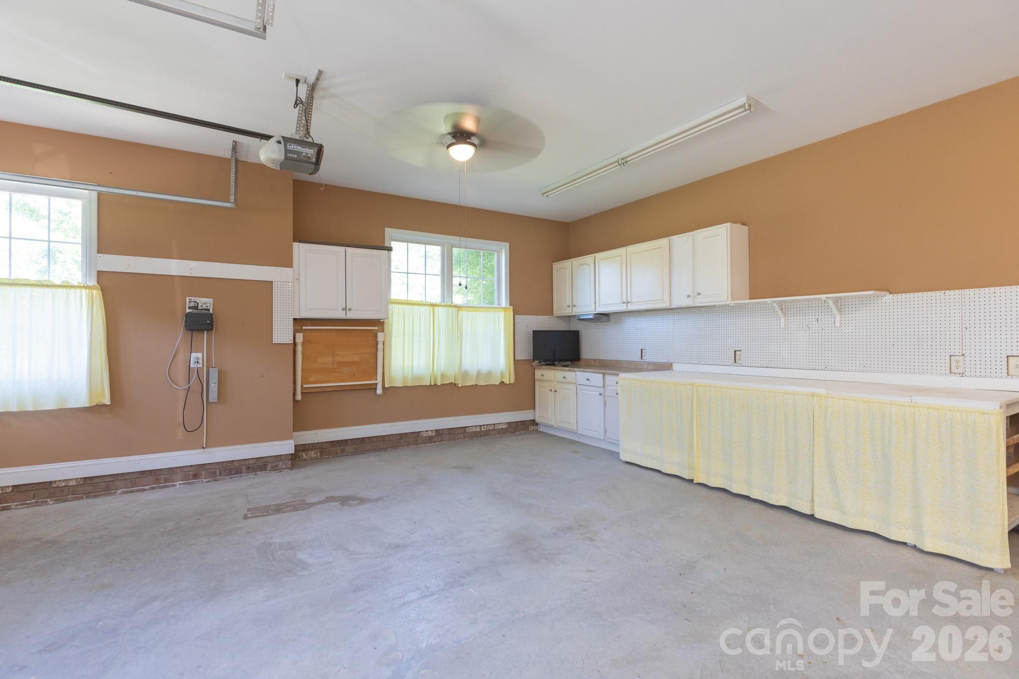 2818 Baird Road 7 Property Photo 27