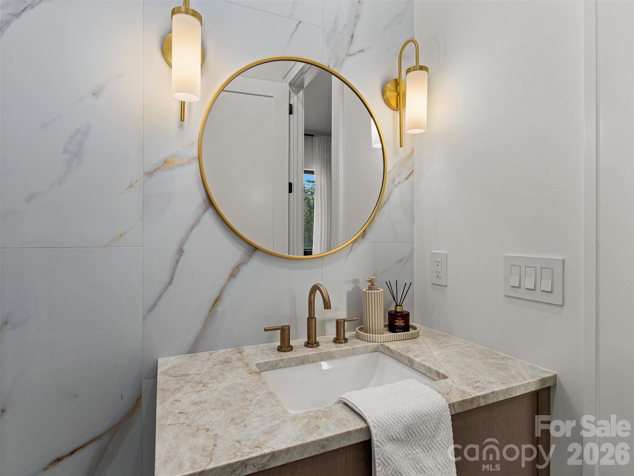 323 Chukar Way Property Photo 35