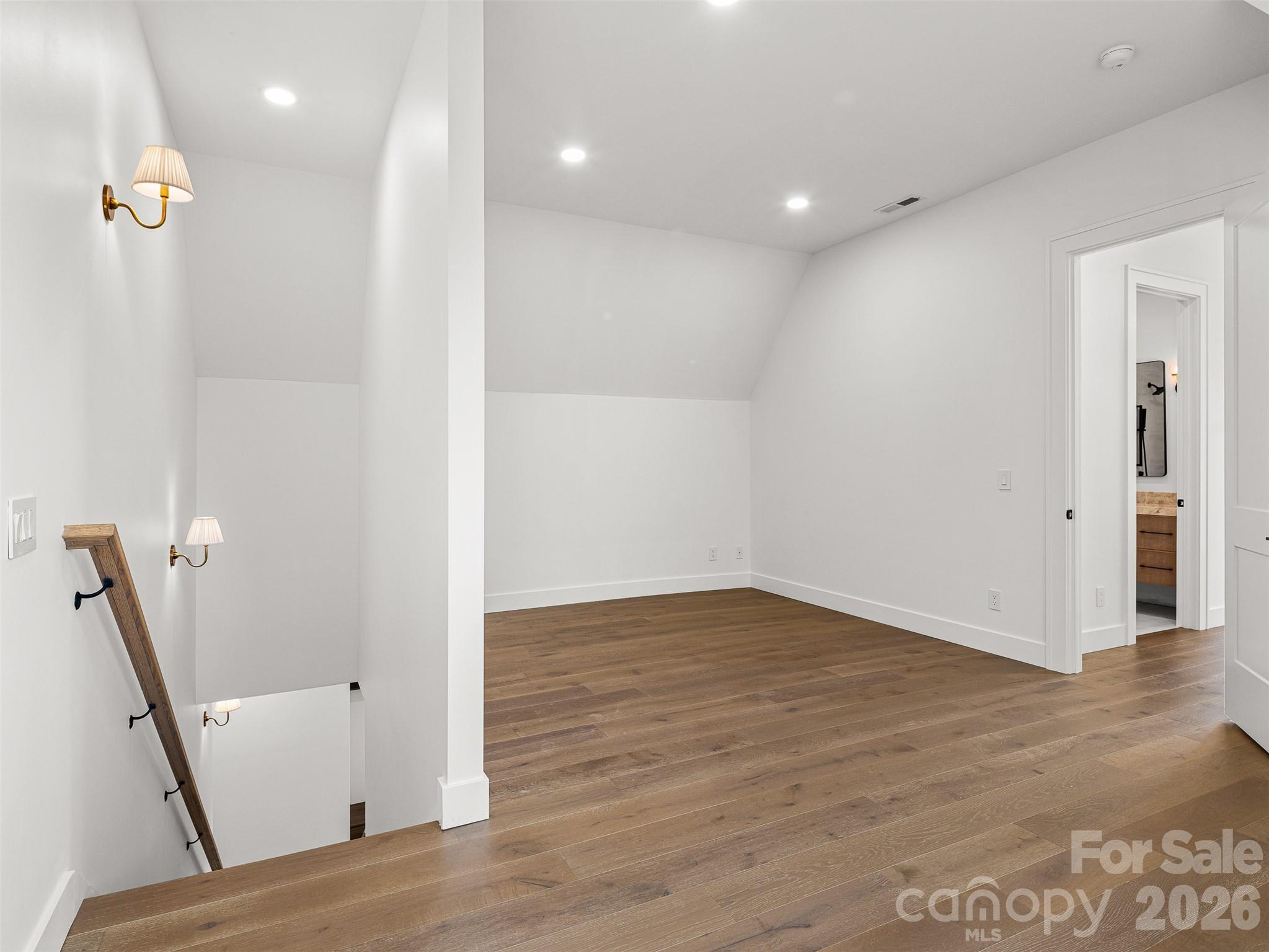 323 Chukar Way Property Photo 38